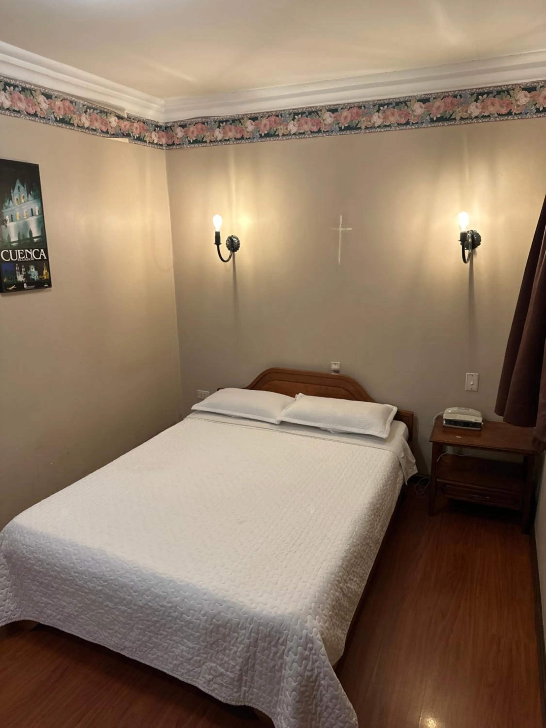 Bed in Hotel & Suites El Quijote