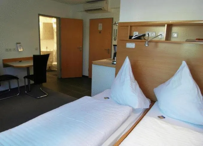 Decorative detail, Bed in Apartment-Haus