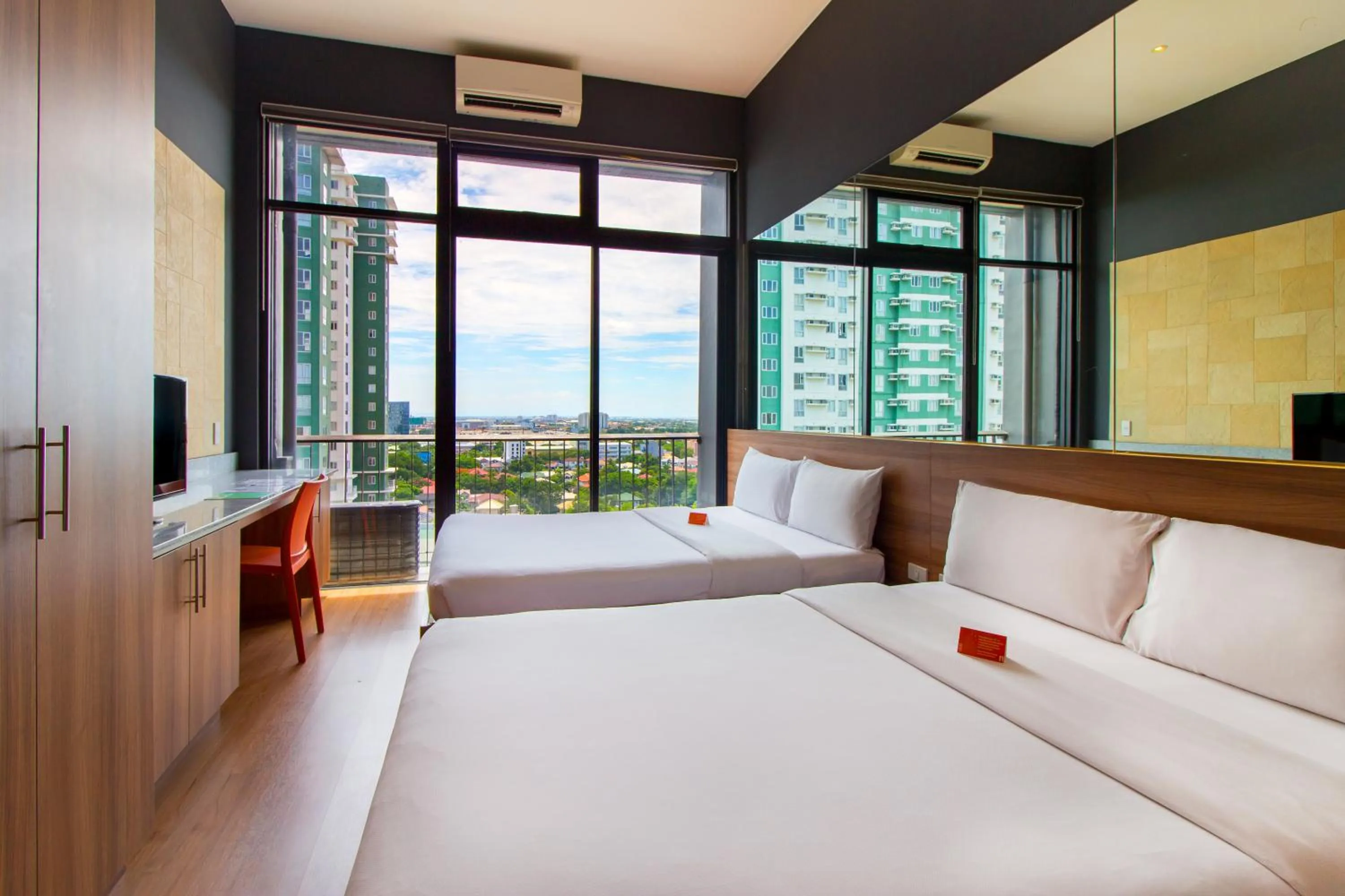 Photo of the whole room, Bed in Azumi Boutique Hotel