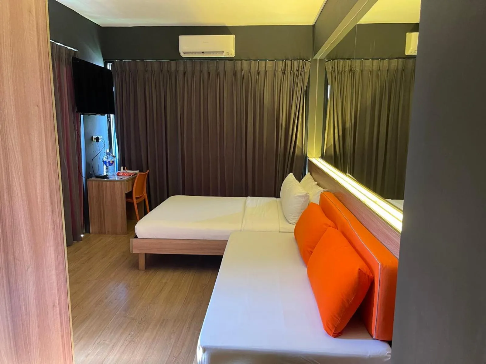 TV and multimedia, Bed in Azumi Boutique Hotel