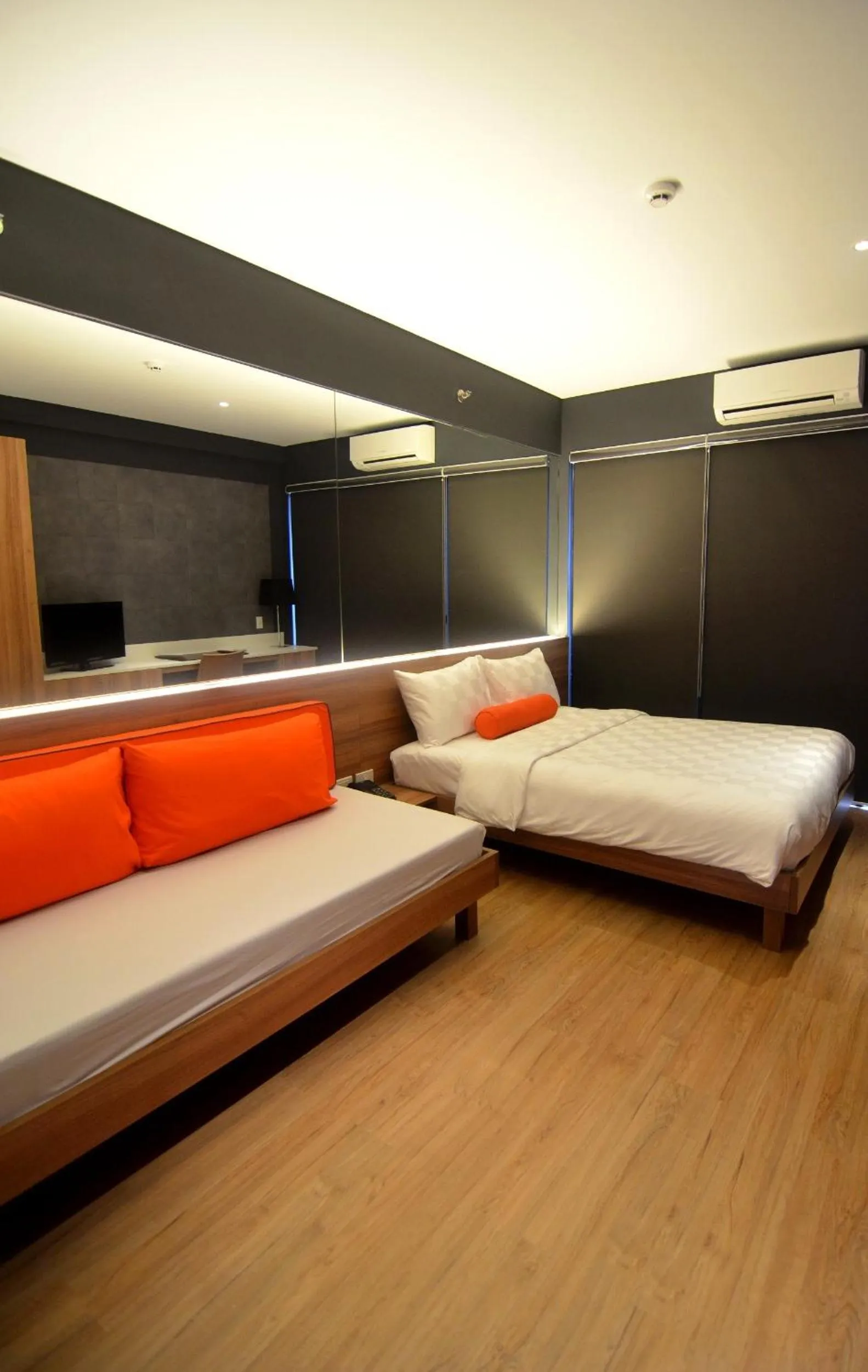 Photo of the whole room, Bed in Azumi Boutique Hotel