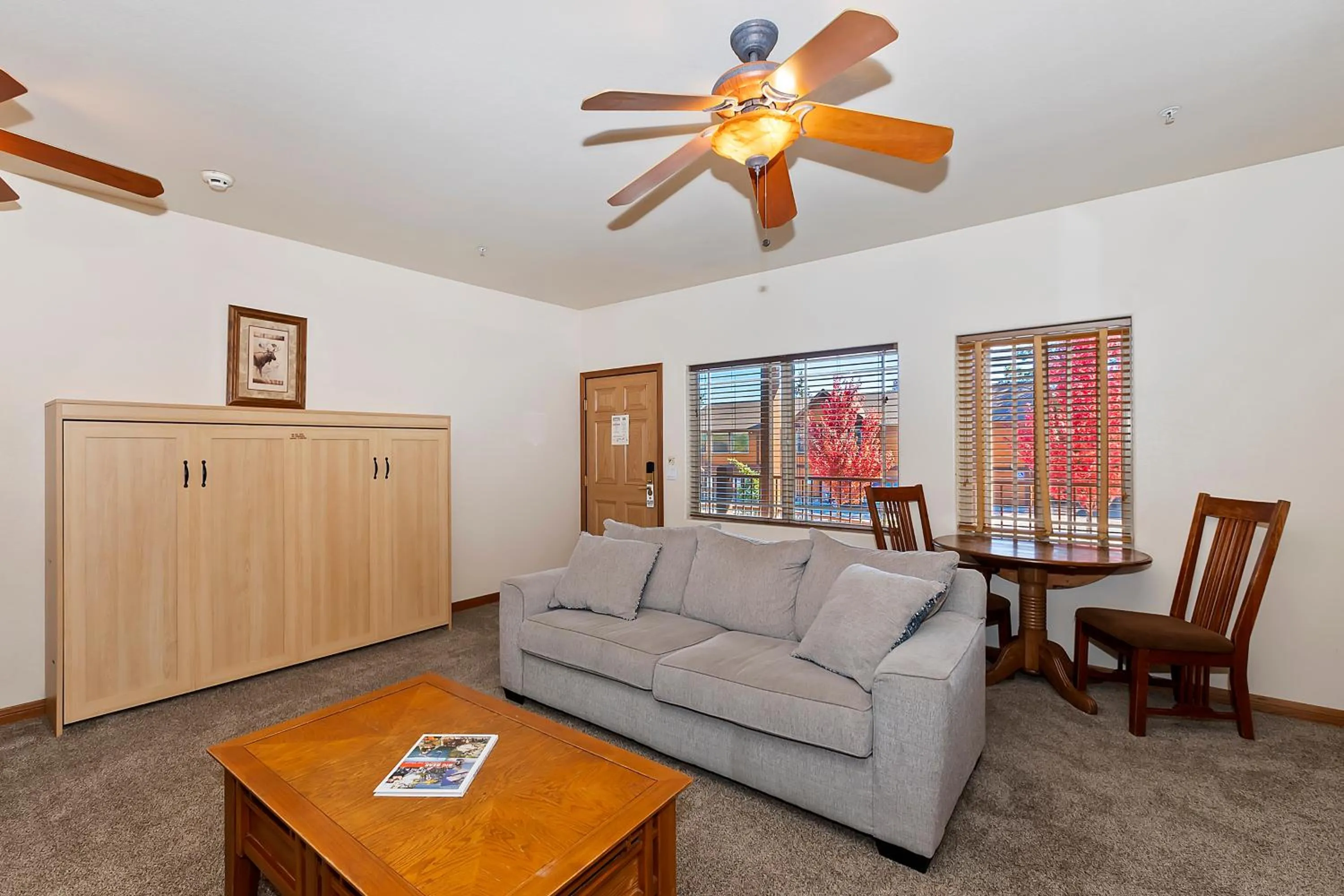 Living room in Robinhood Resort