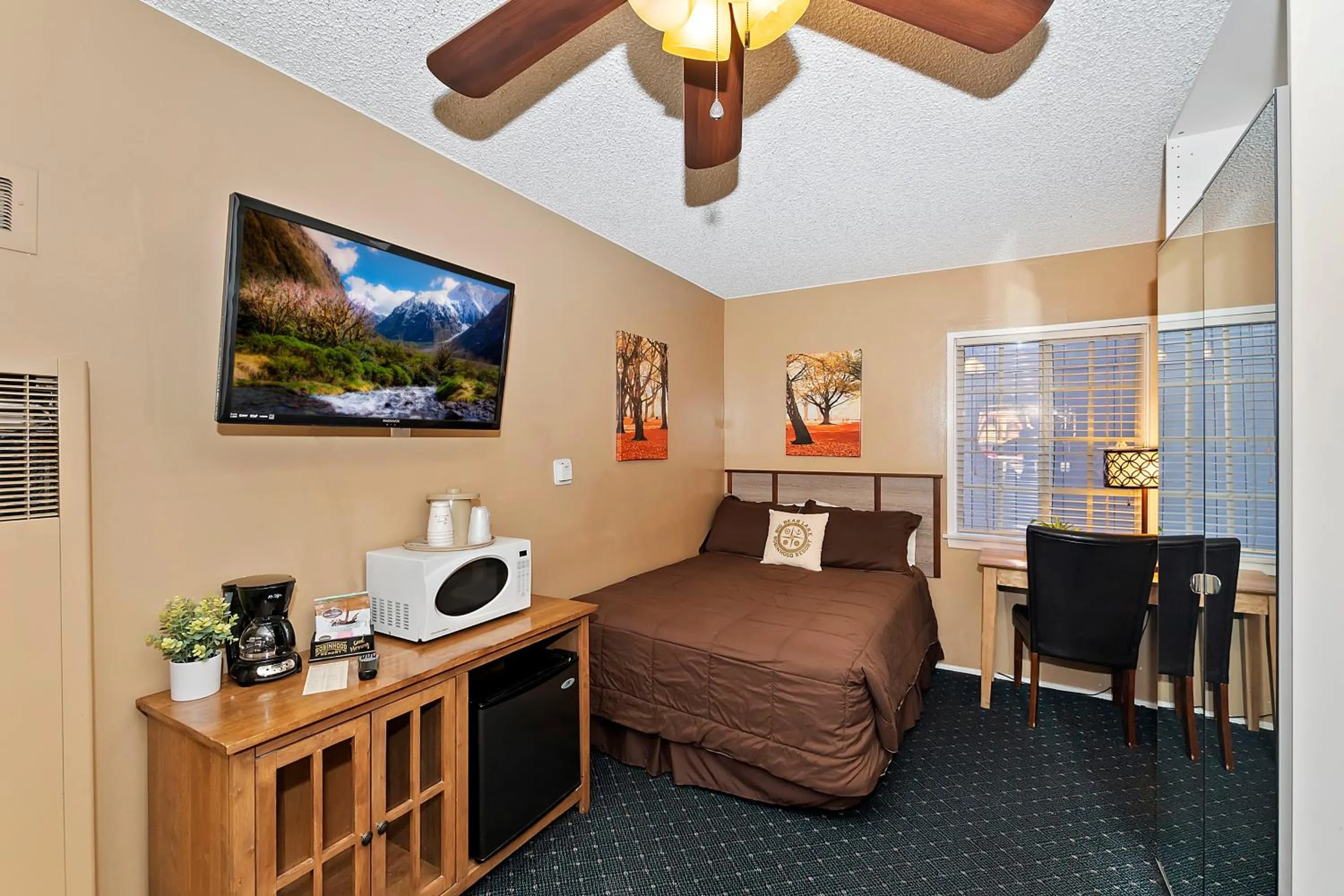 TV and multimedia in Robinhood Resort