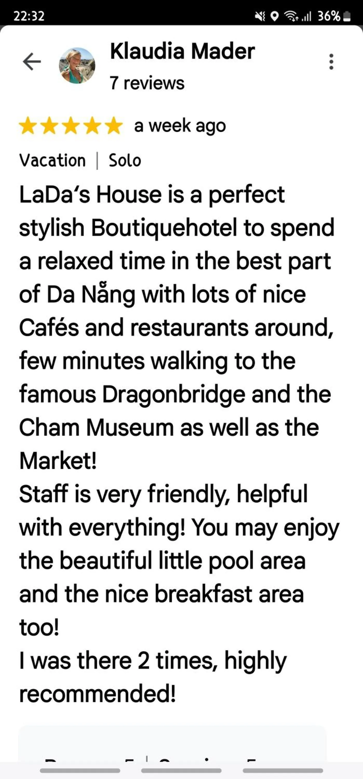 Text overlay in LaDa's House Da Nang