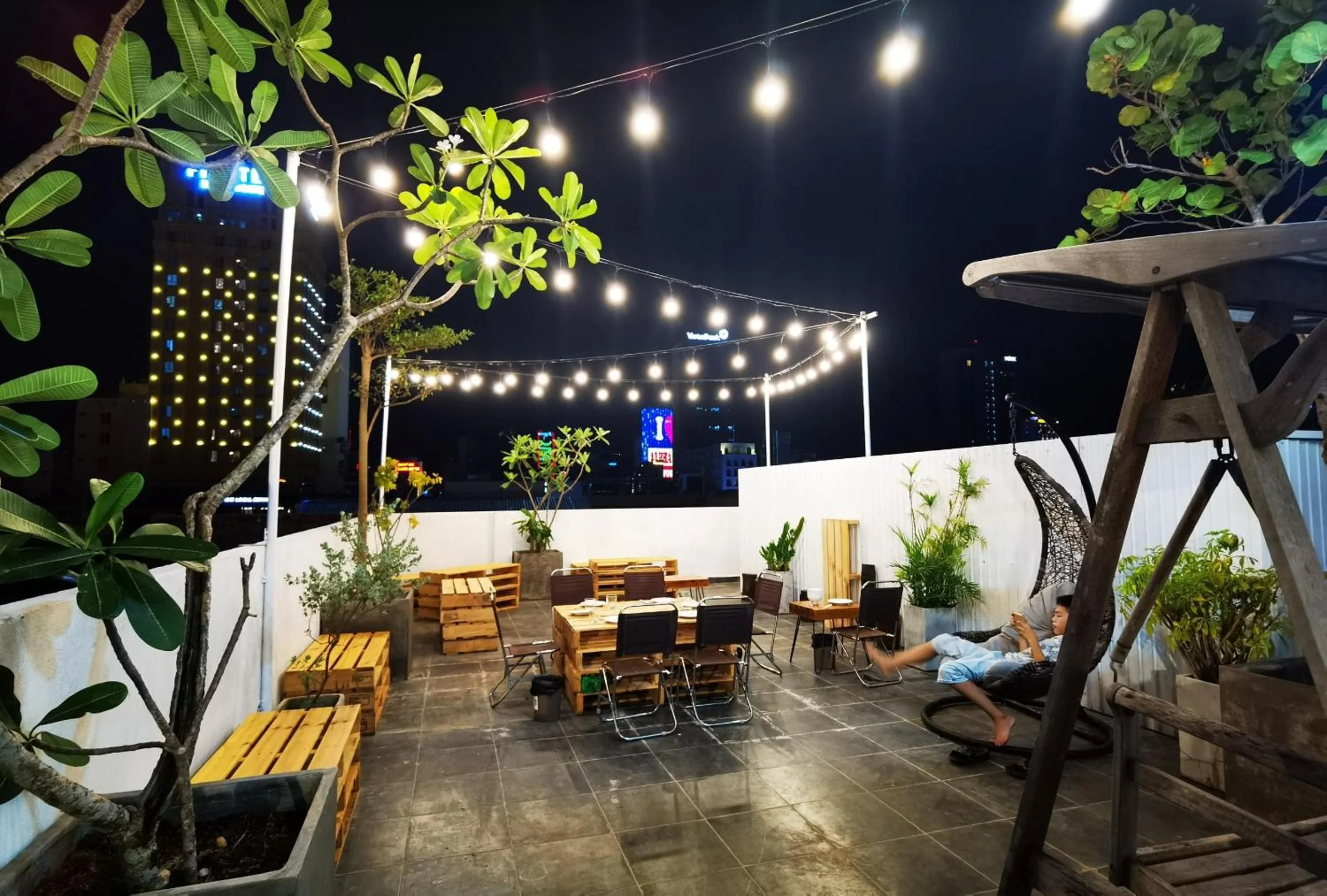 Night in LaDa's House Da Nang