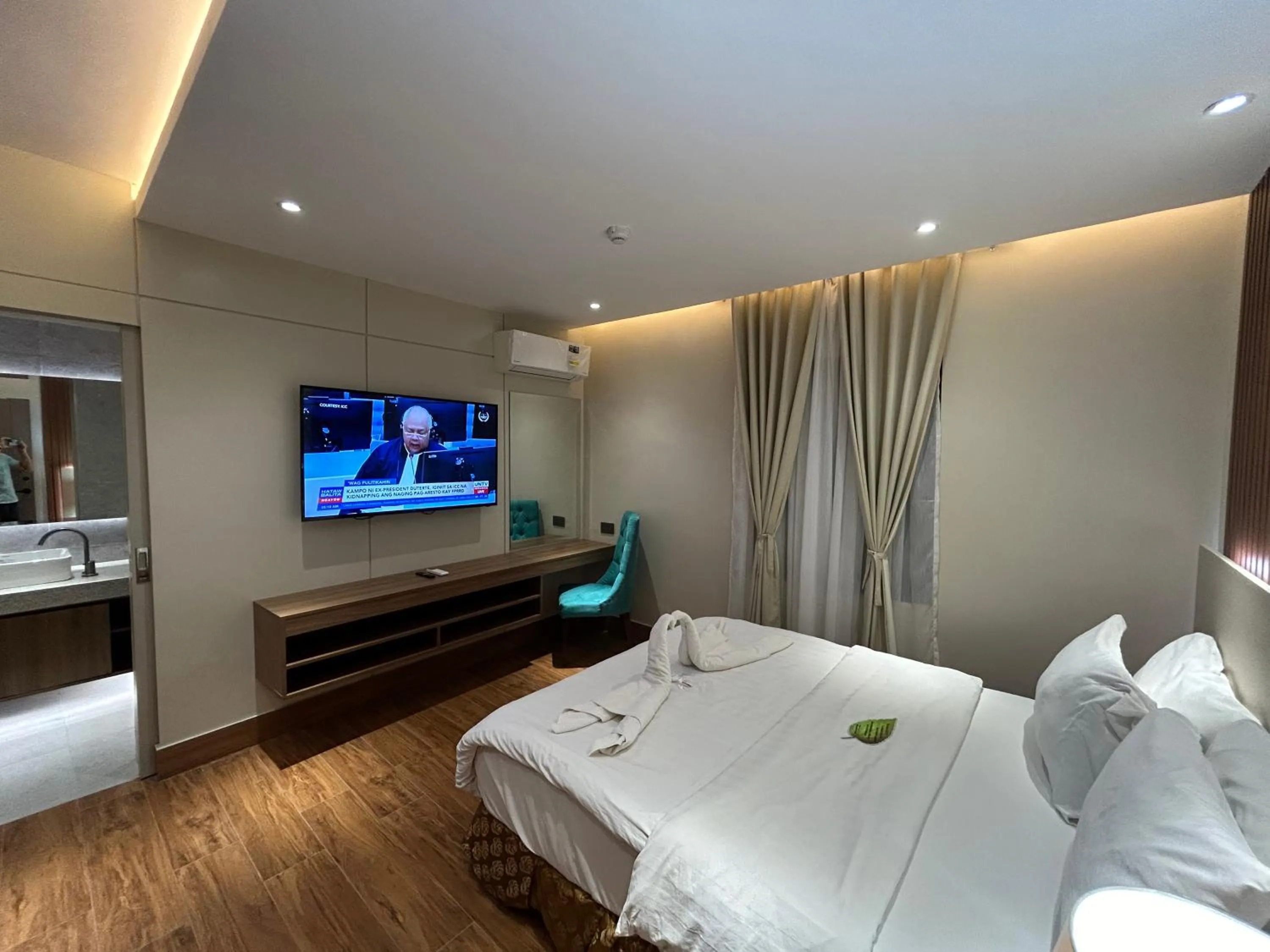 Bed in DM Residente Hotel Inns & Villas