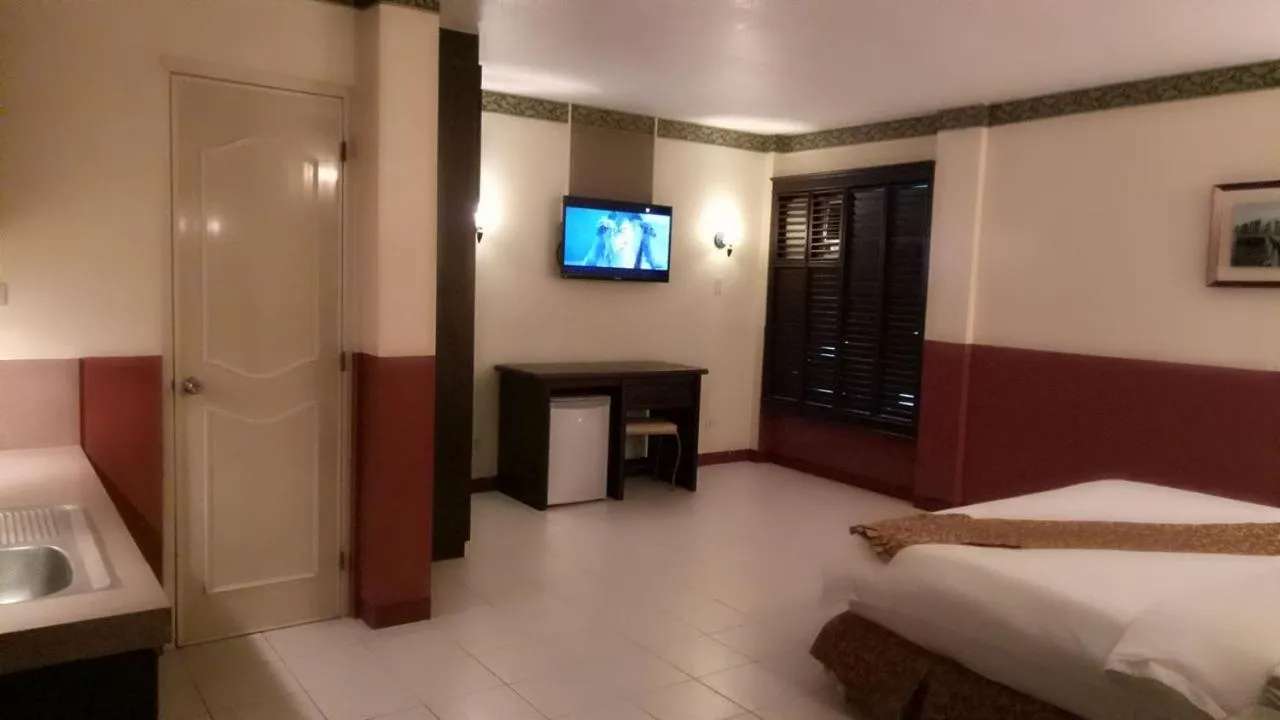 Bedroom, Bed in DM Residente Hotel Inns & Villas