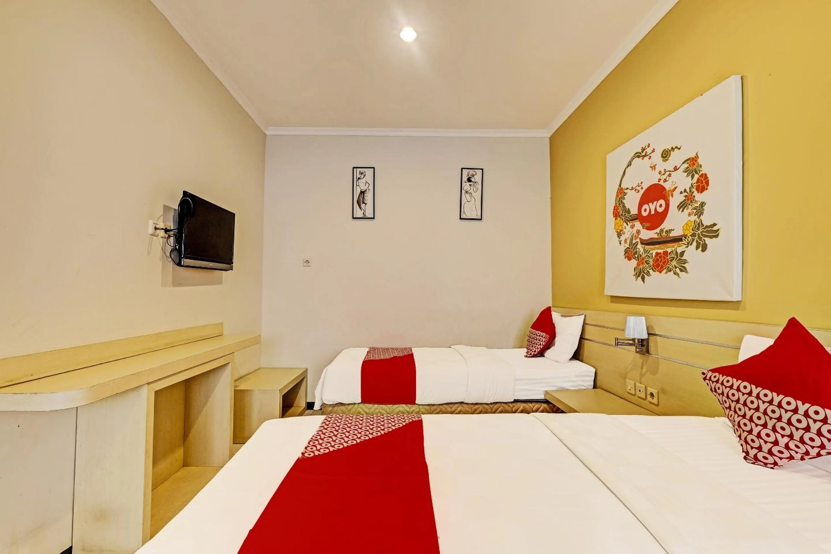 Bedroom, Bed in Hotel O Sky Guesthouse