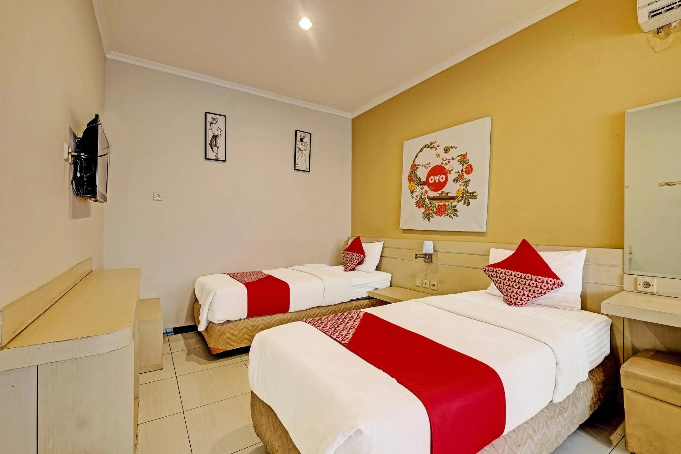 Bedroom, Bed in Hotel O Sky Guesthouse