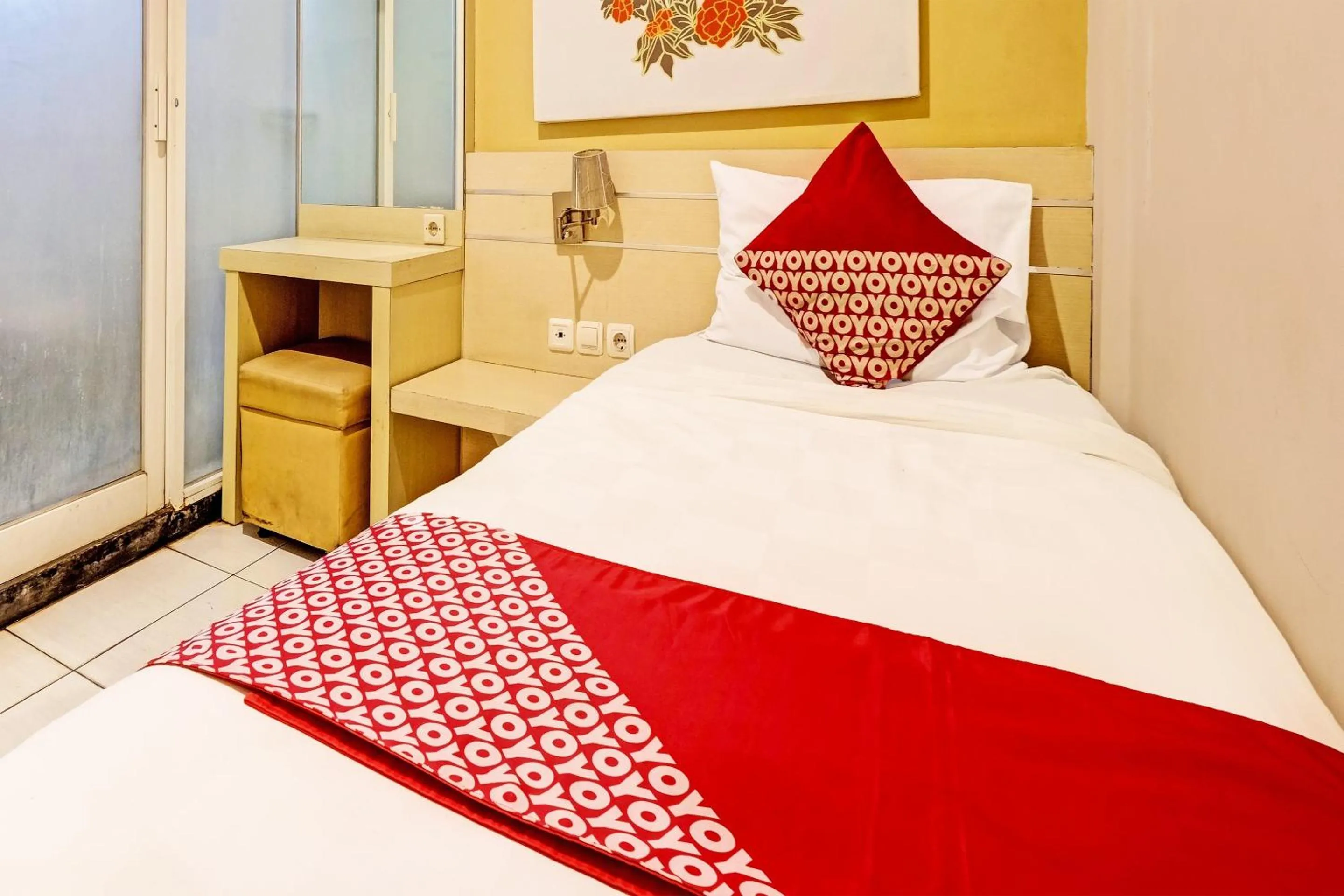 Bedroom, Bed in Hotel O Sky Guesthouse