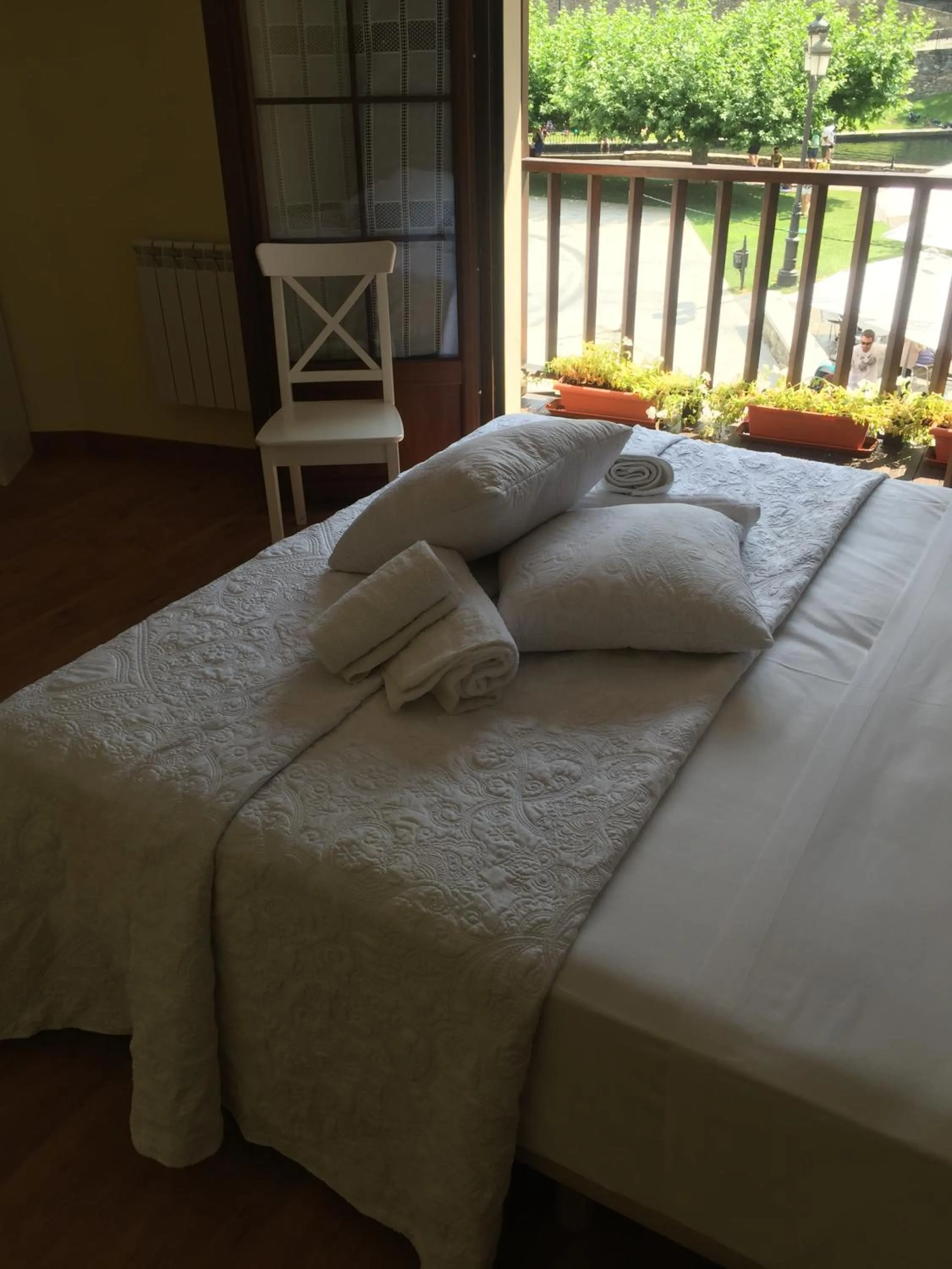 Bed in The Way Hotel Molinaseca