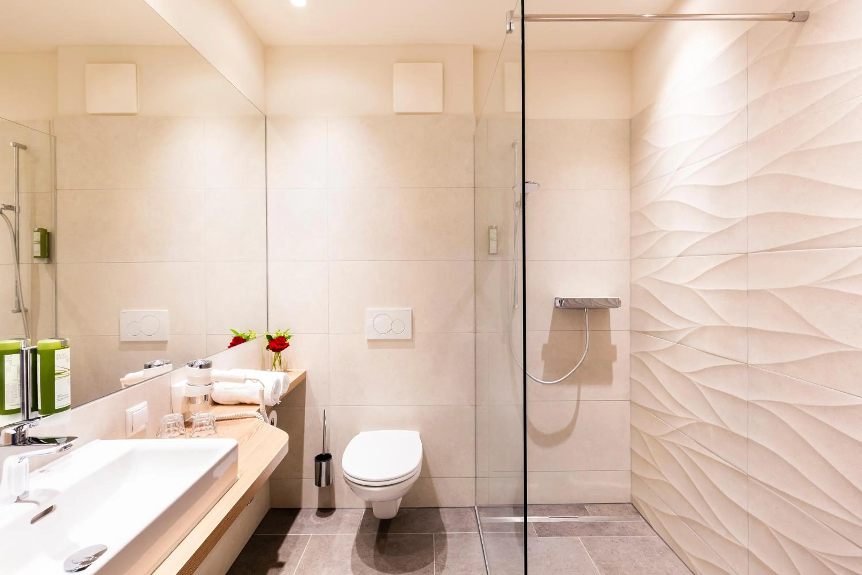 Shower in Urdlwirt - Hotel & Restaurant