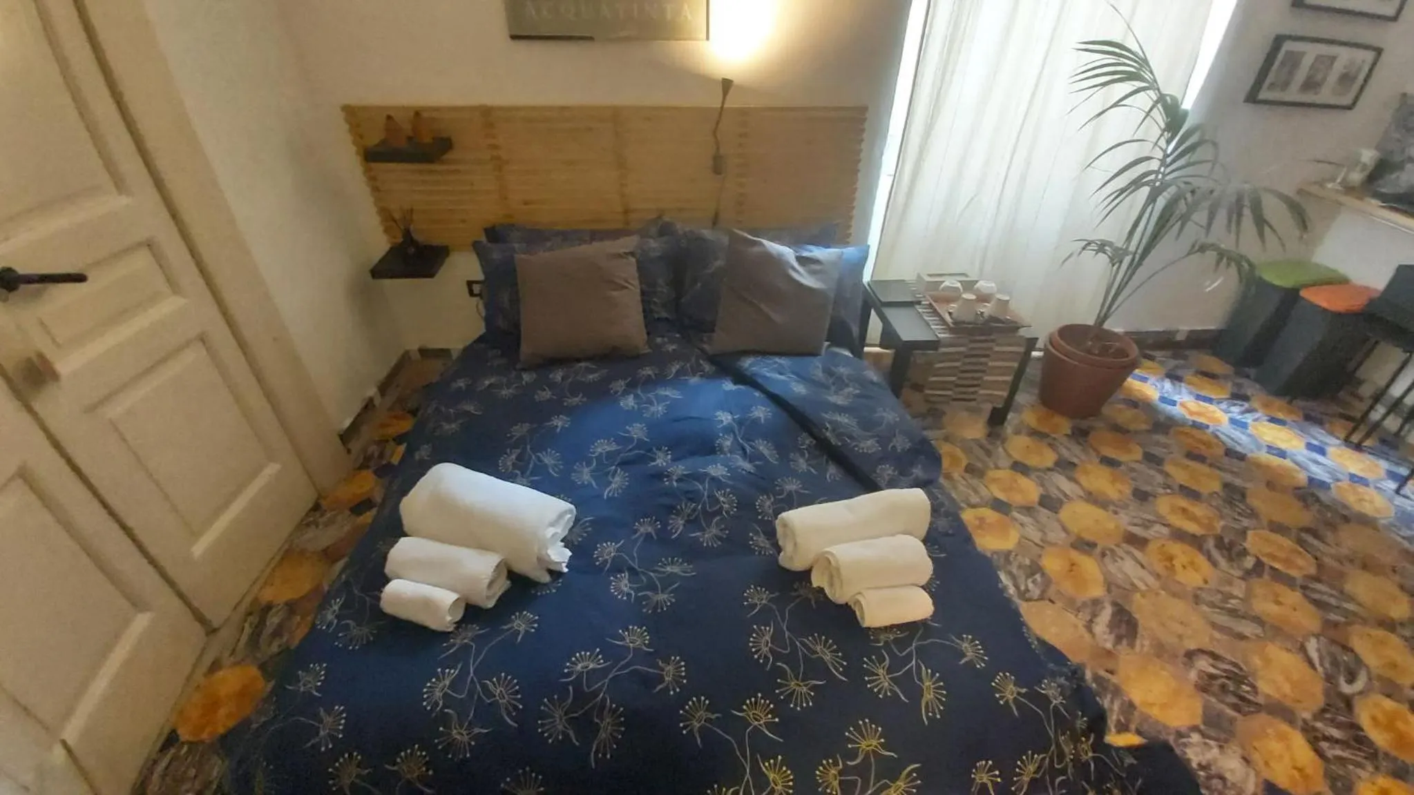 Bedroom, Bed in dimora aganoor business suite