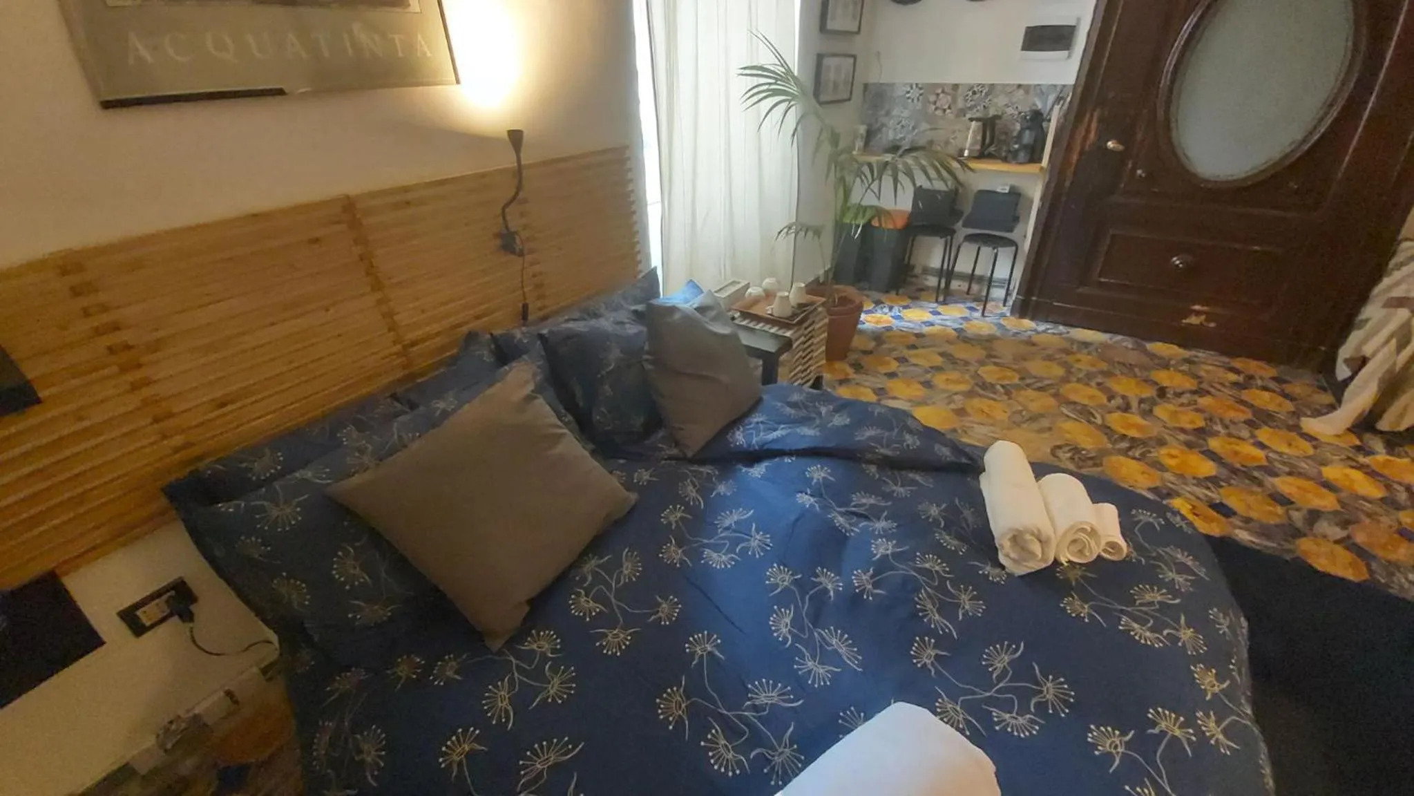 Bedroom, Bed in dimora aganoor business suite