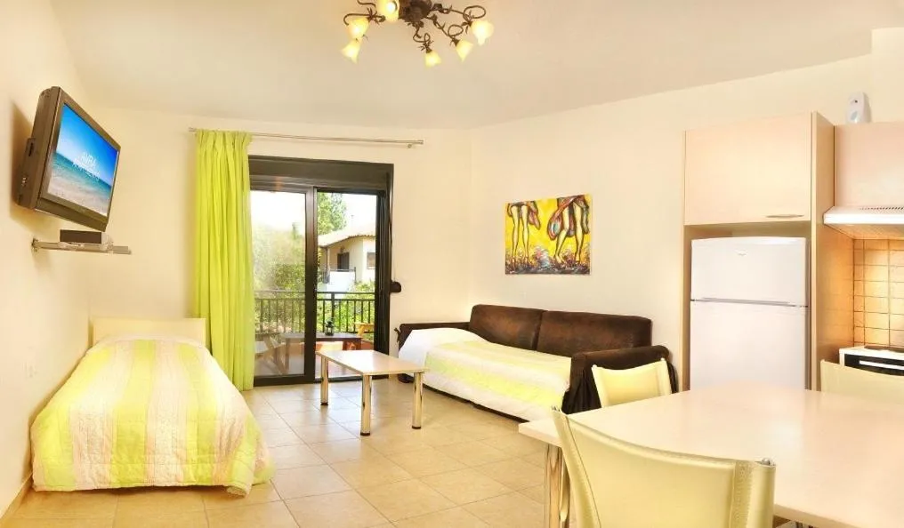 Avra Apartments