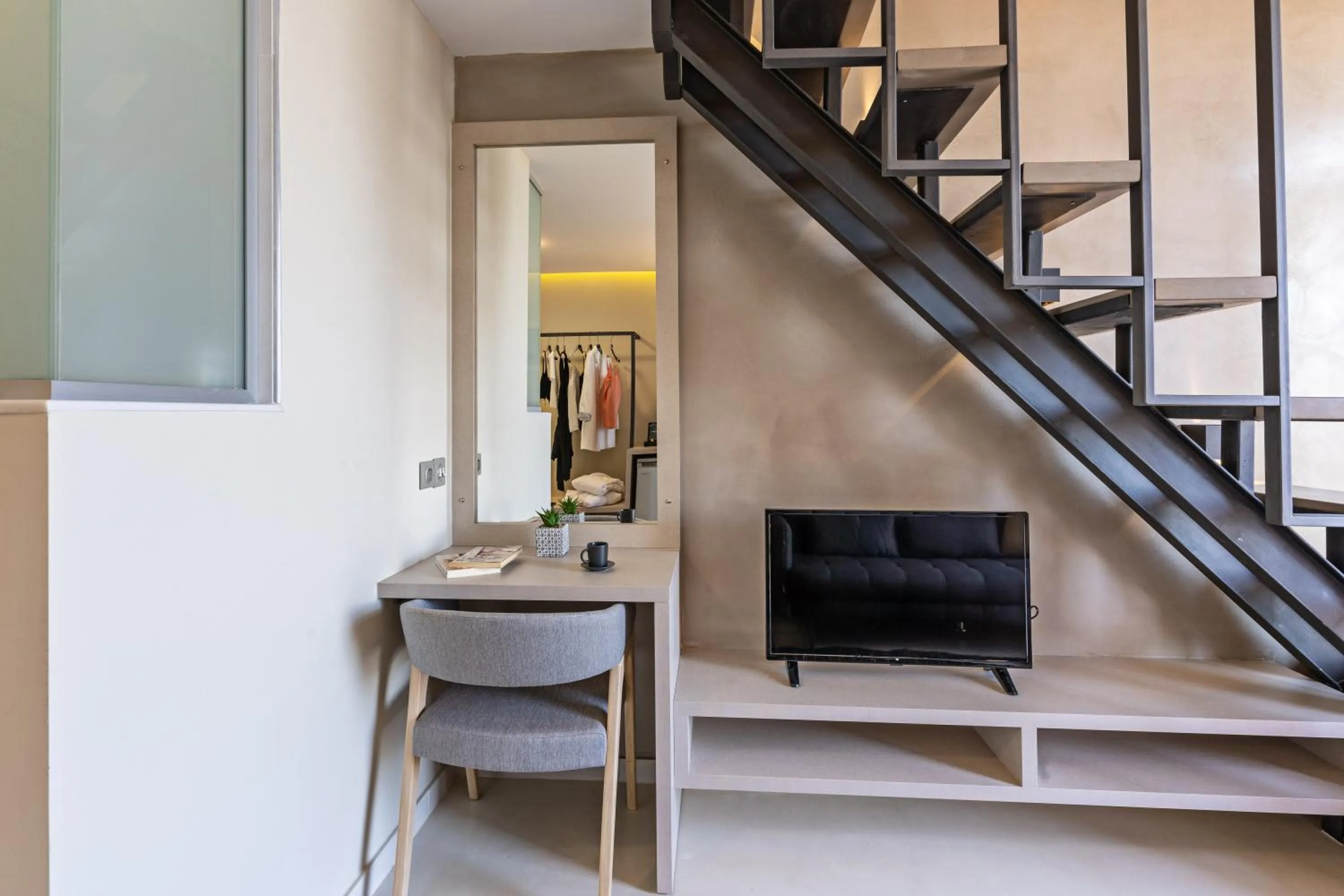 TV and multimedia in Mitos-Suites