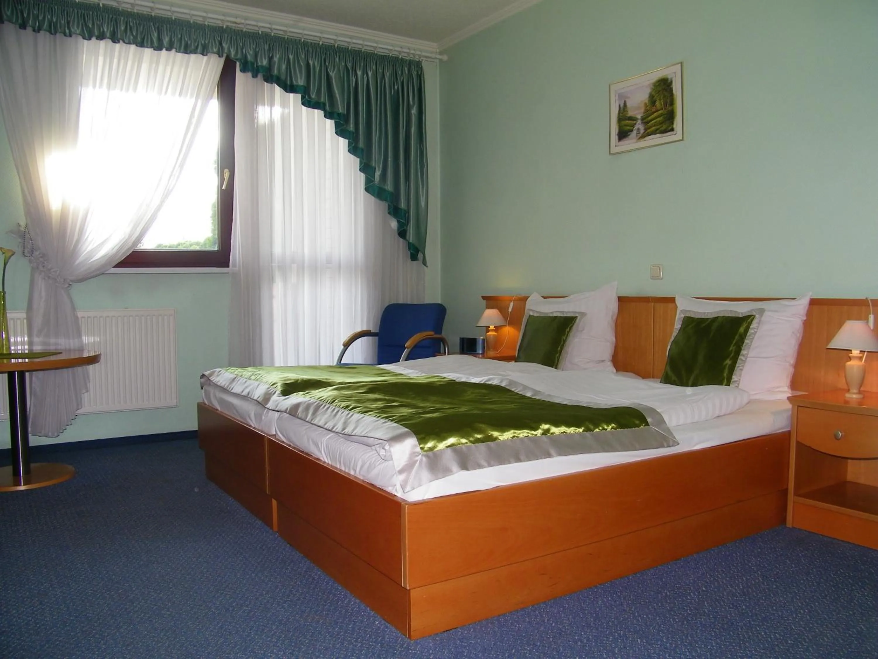 Bed in Hotel Restauracja Tawerna Gliwice