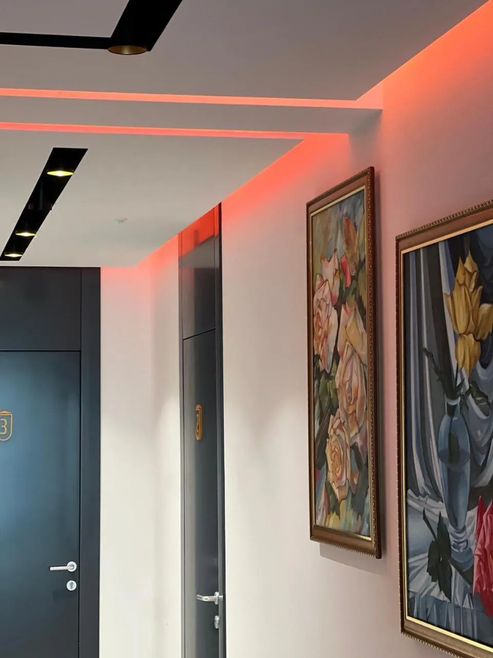 Decorative detail in Jata Hotel