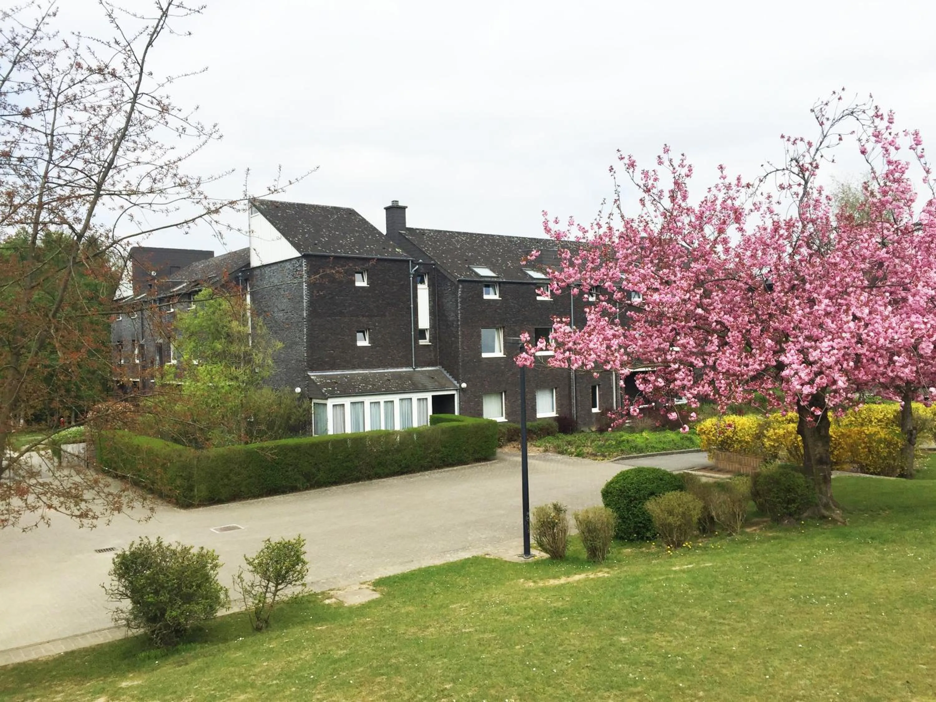 Property building in Auberge des 3 Fontaines - Youth Hostel