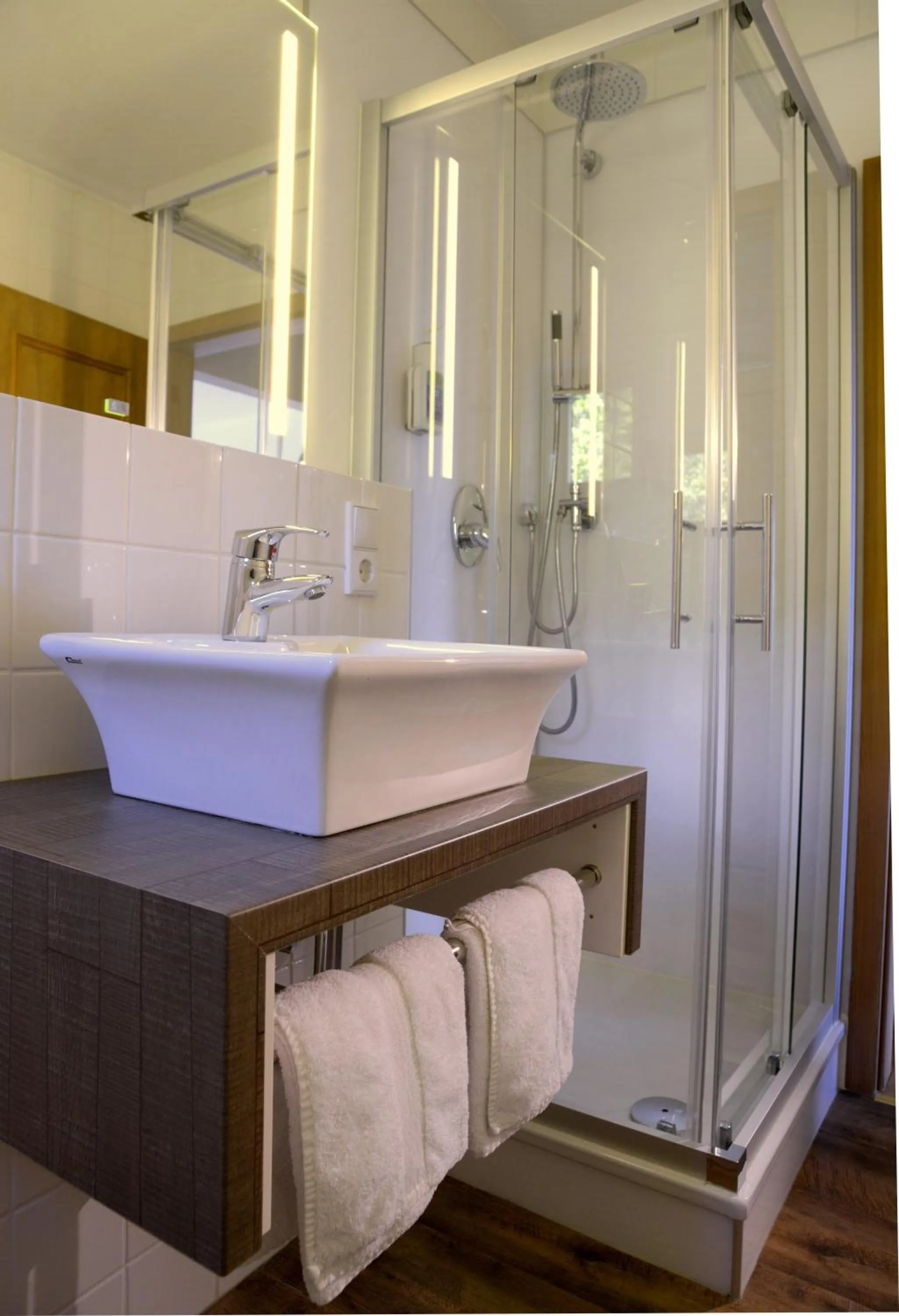 Bathroom in BELVEDERE - das BIO HOTEL Garni & SuiteHotel am Edersee ! Unser Geschenk für Sie, auch die GästeCard GrimmHeimat!