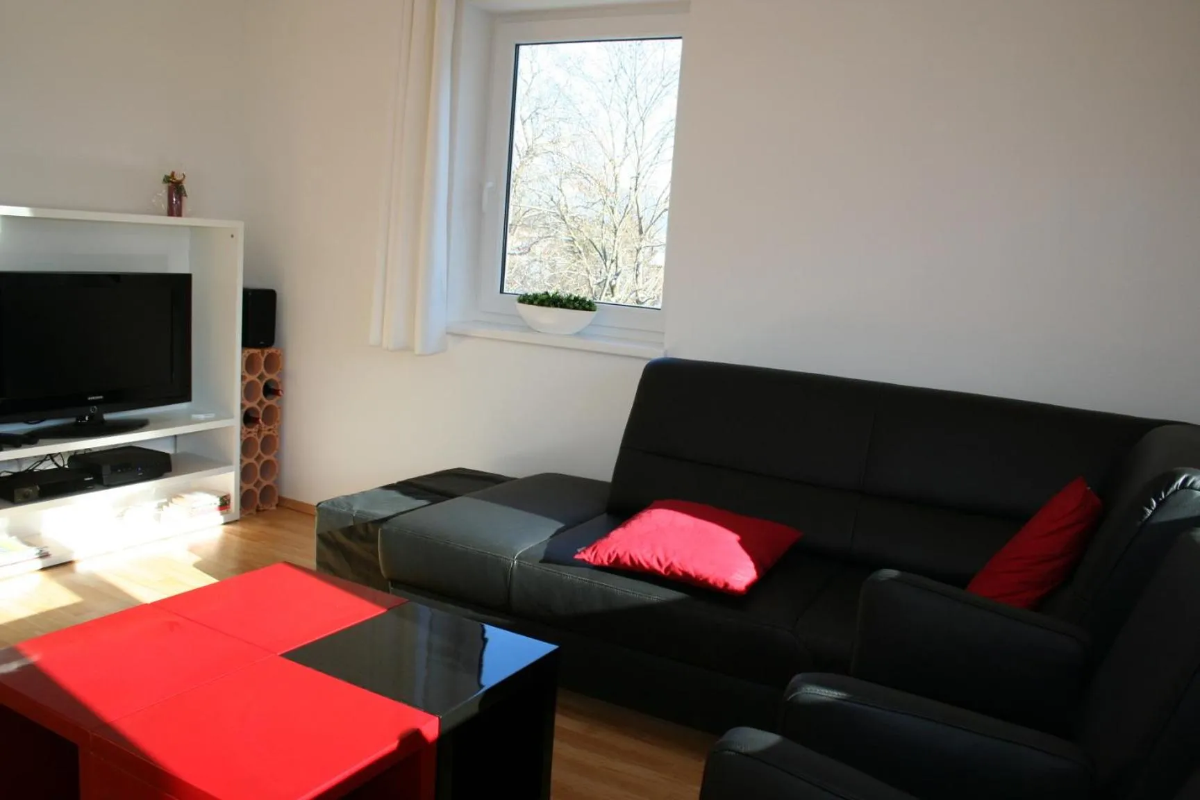 TV and multimedia in Appartement Enns by Schladmingurlaub