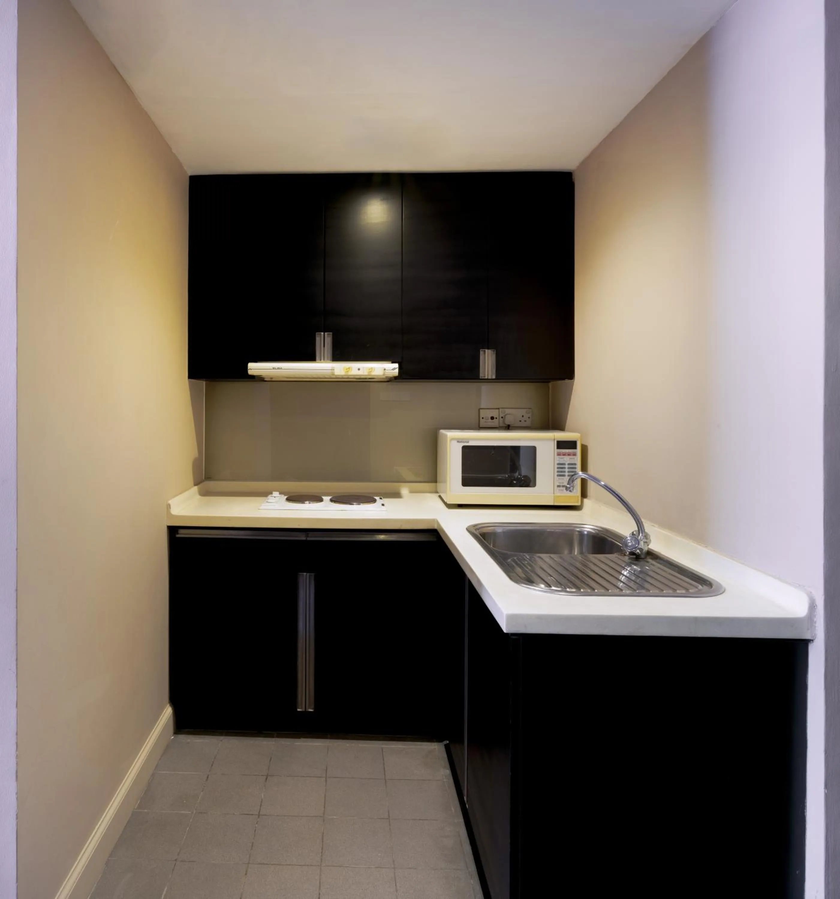 Kitchen or kitchenette in Garden Plaza Saigon - Formerly PARKROYAL Saigon