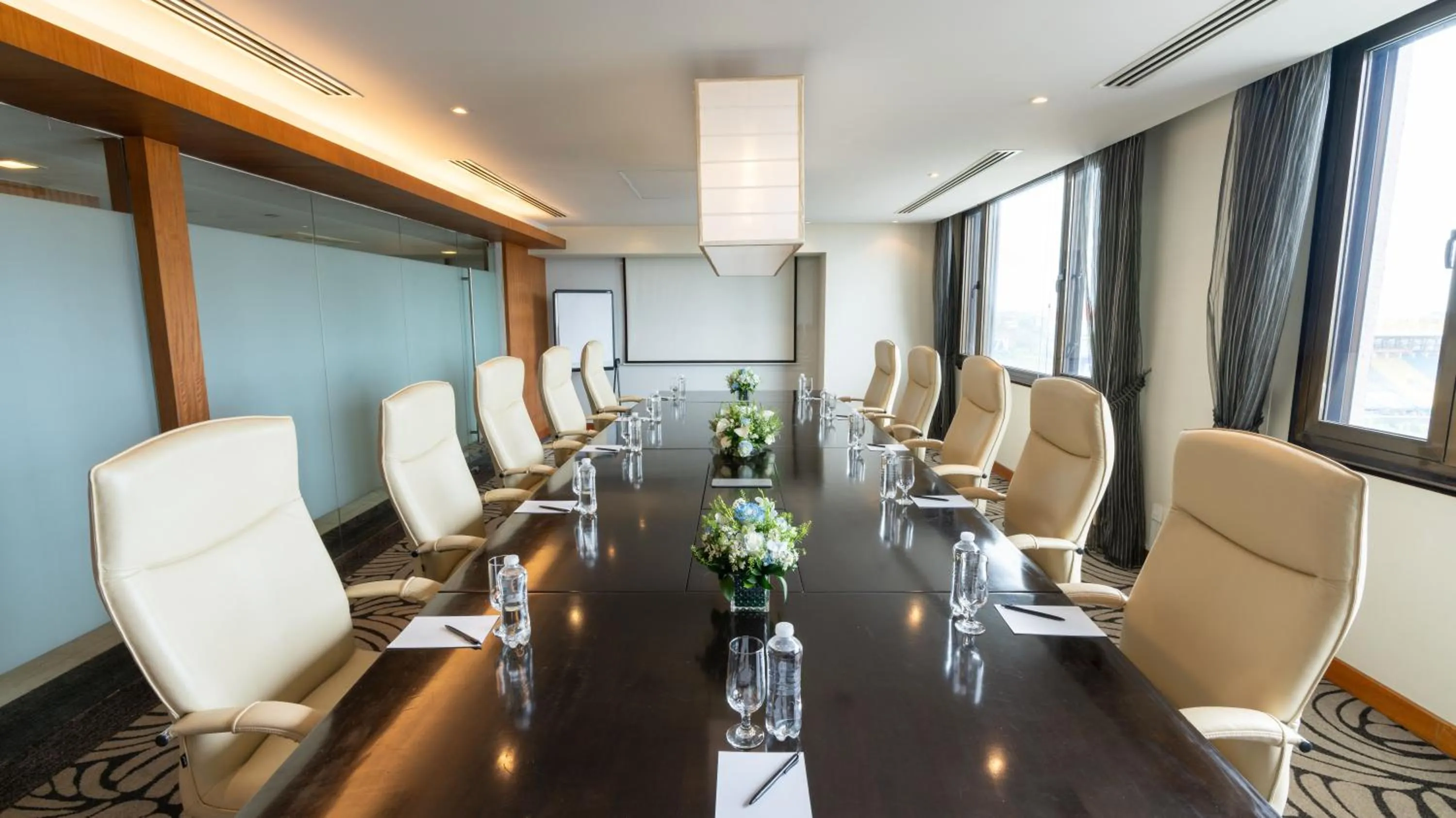 Meeting/conference room in Garden Plaza Saigon - Formerly PARKROYAL Saigon