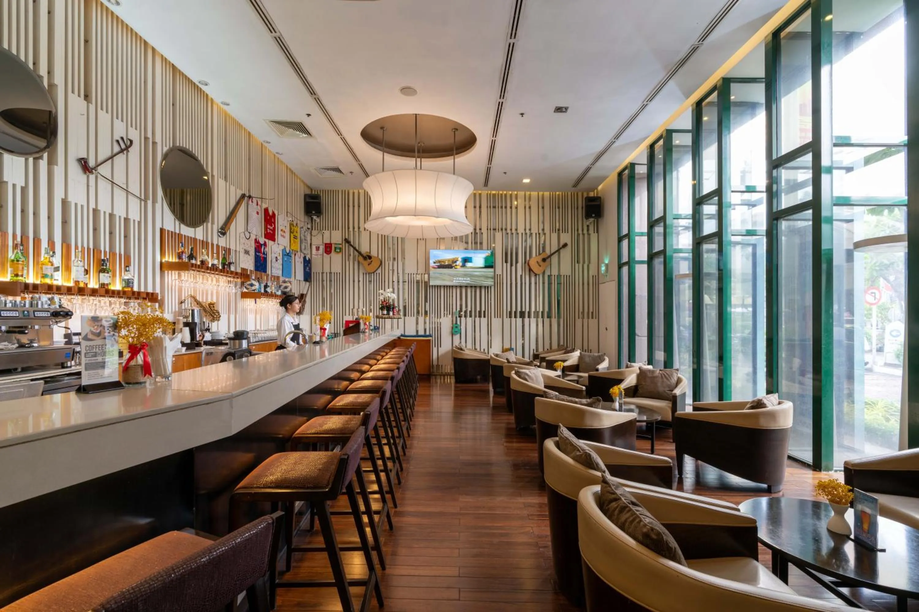 Lounge or bar in Garden Plaza Saigon - Formerly PARKROYAL Saigon