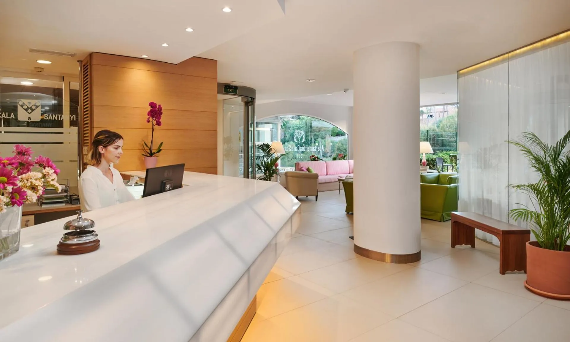 Lobby or reception in Hotel Apartamentos Cala Santanyi