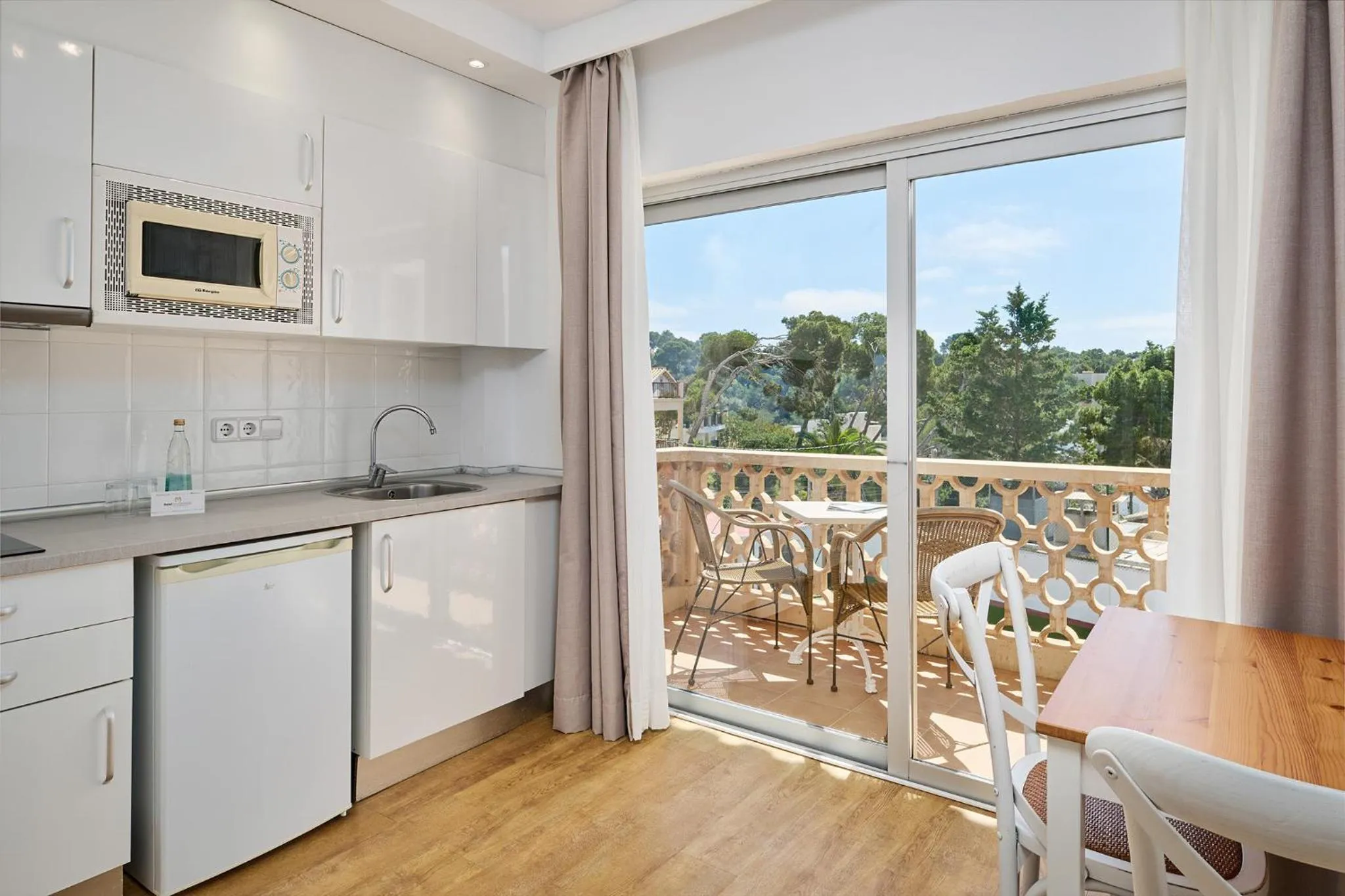Balcony/Terrace in Hotel Apartamentos Cala Santanyi