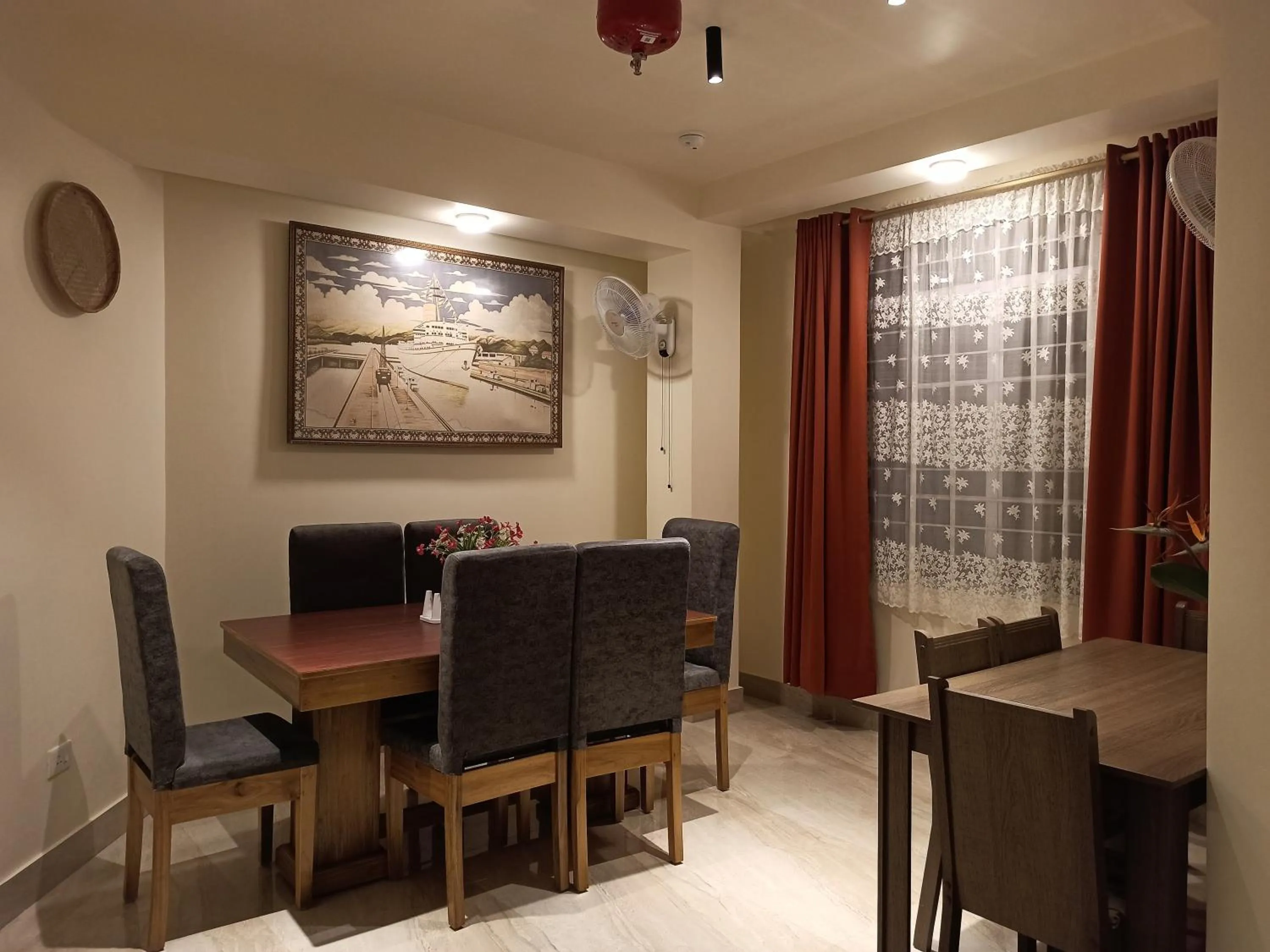 Restaurant/places to eat in Vanagleda-A Boutique Guest House