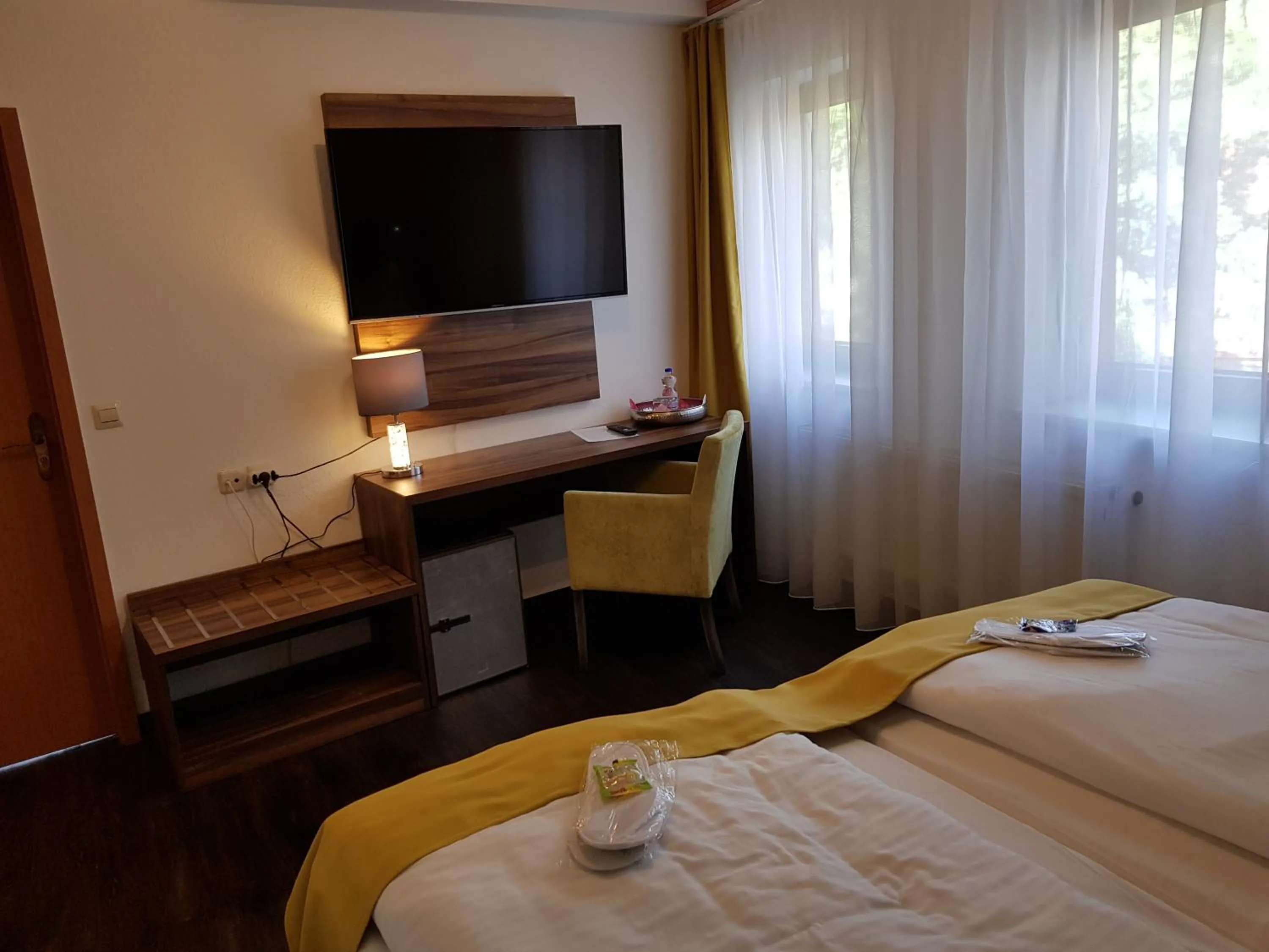 TV and multimedia, Bed in Hotel Milin
