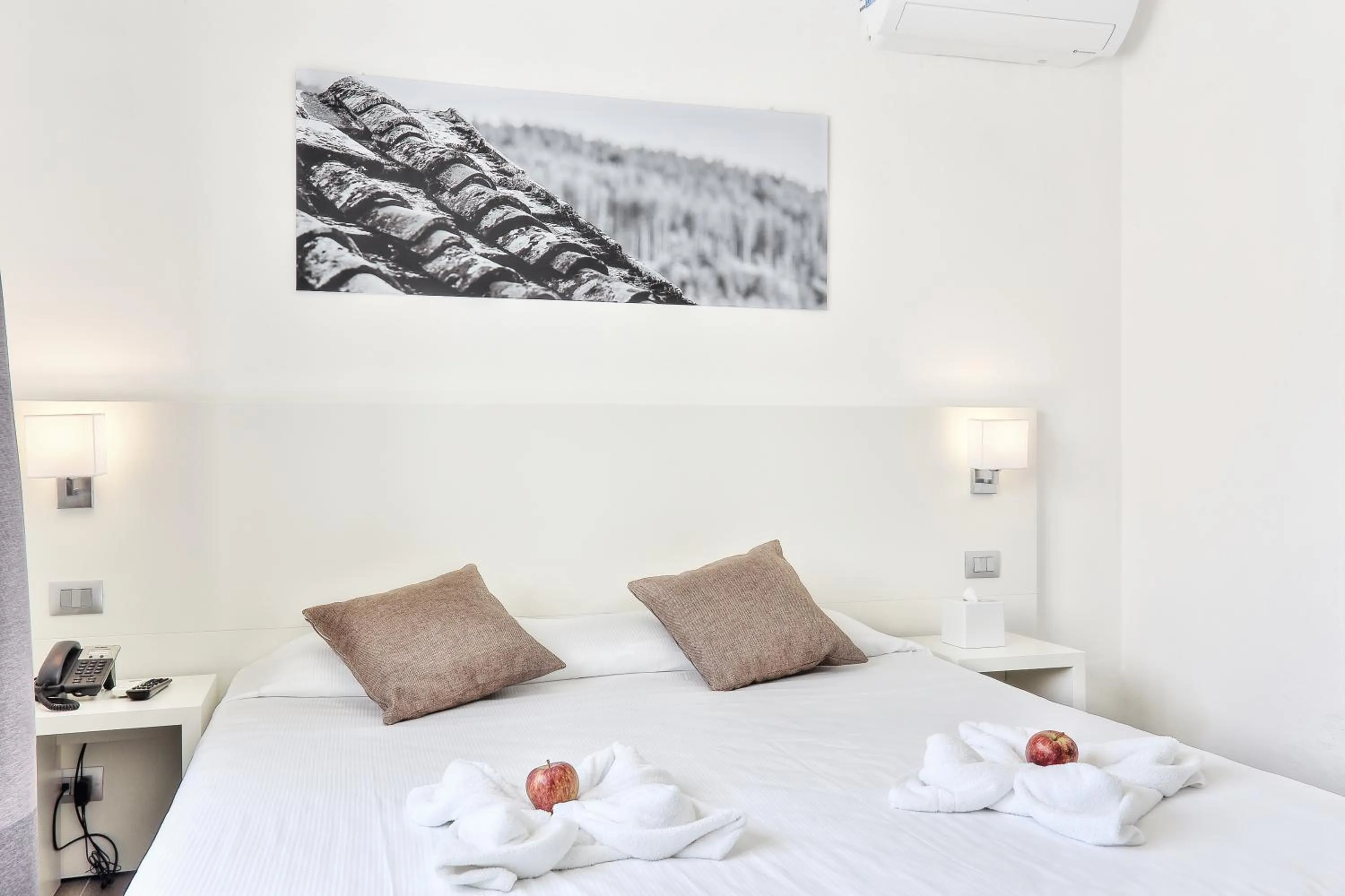 Bed in The Florence Hills Resort & Wellness