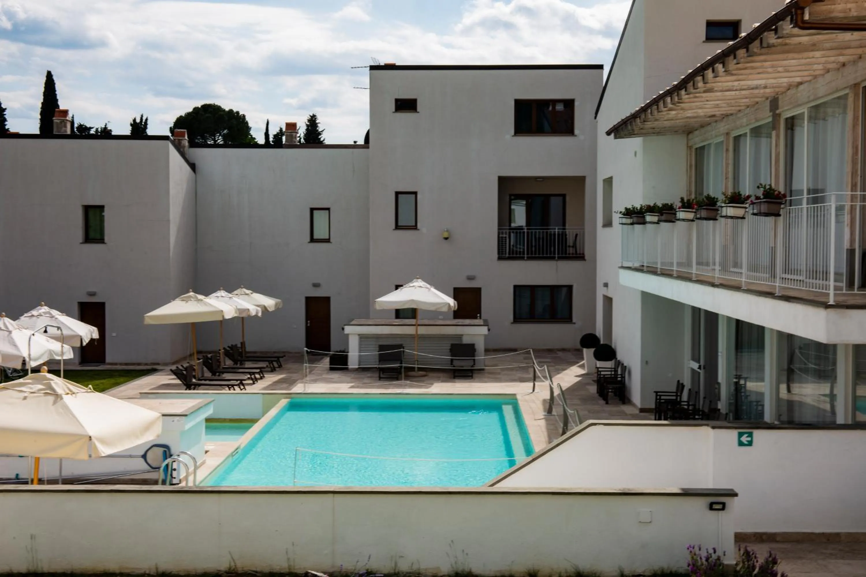Swimming pool in The Florence Hills Resort & Wellness