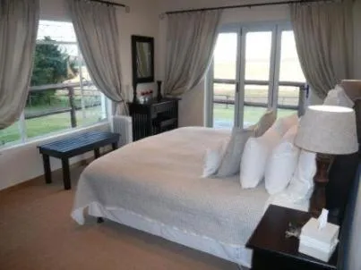 Bed in Dusk to Dawn Guesthouse