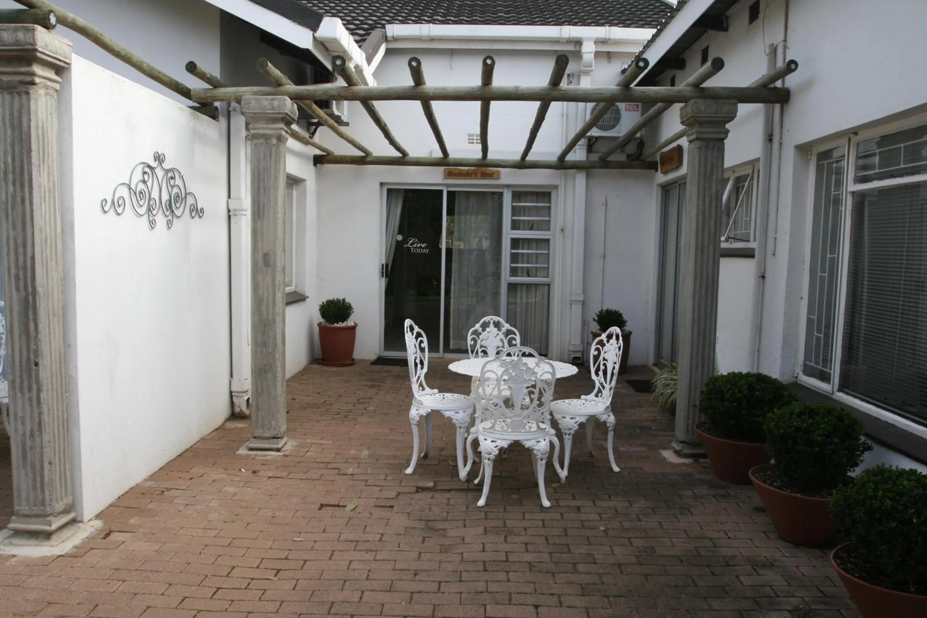 Dusk to Dawn Guesthouse