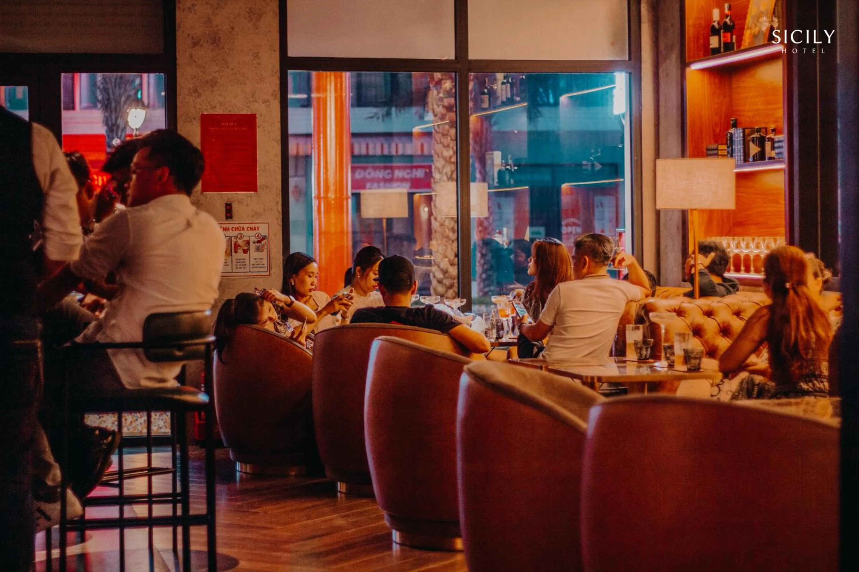 People in Sicily Hotel Grand World Phú Quốc