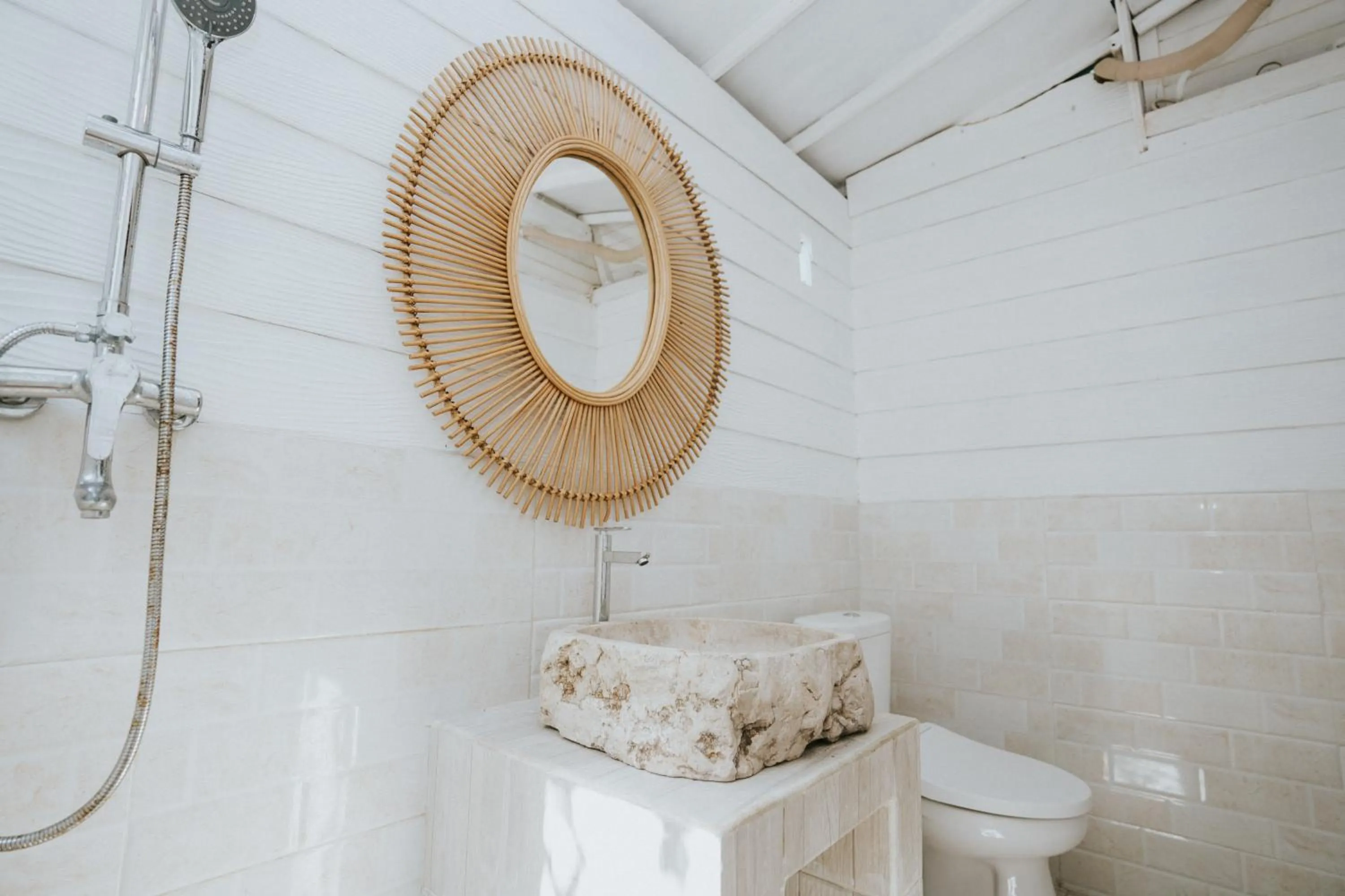 Shower in Permata Hill Nusa Penida