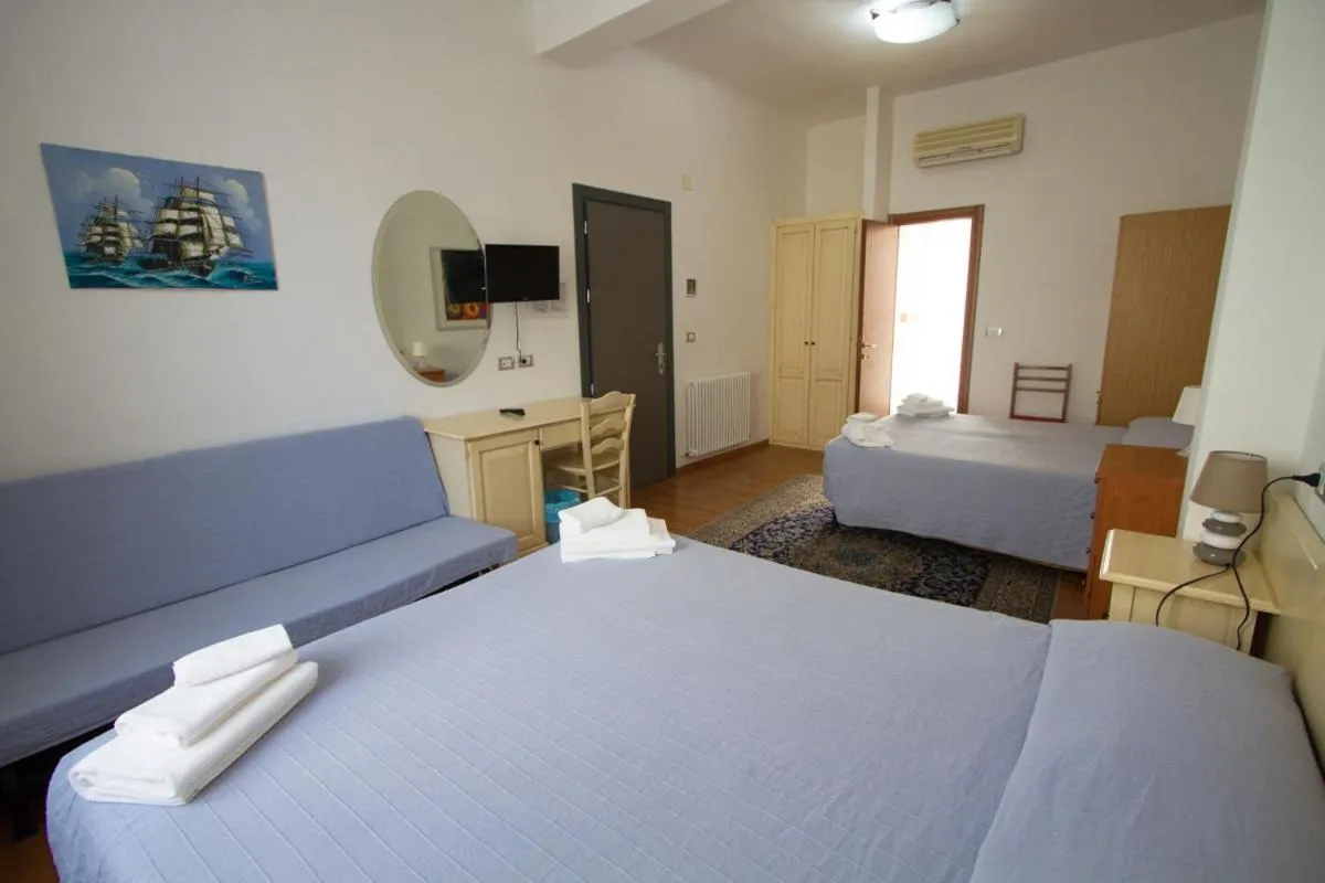 Photo of the whole room in Hotel Marinella