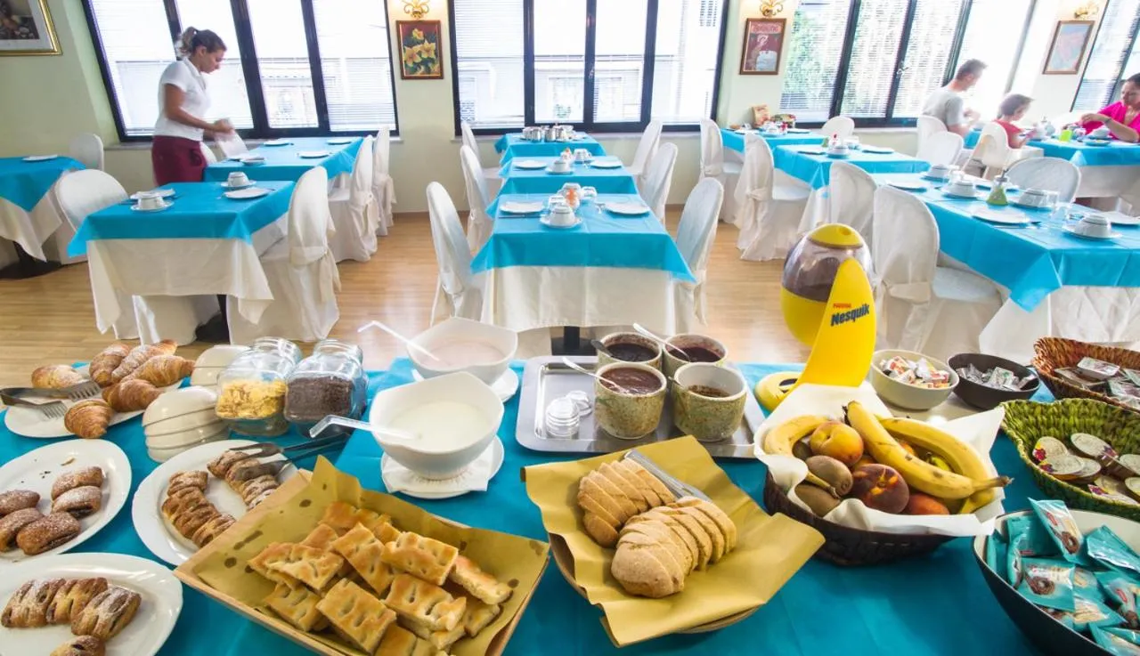 Buffet breakfast in Hotel Marinella