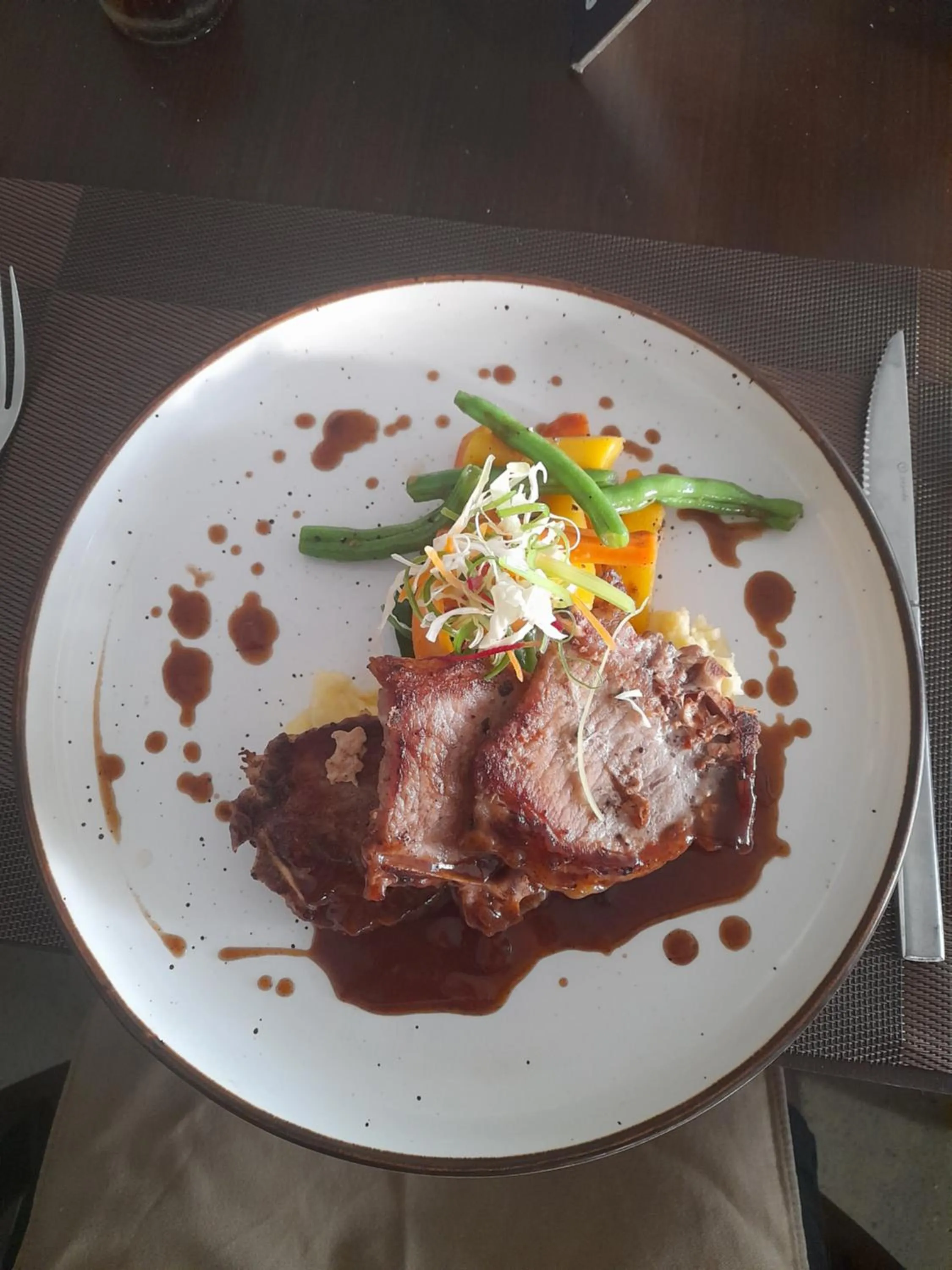 Food in Tea Mount Forest