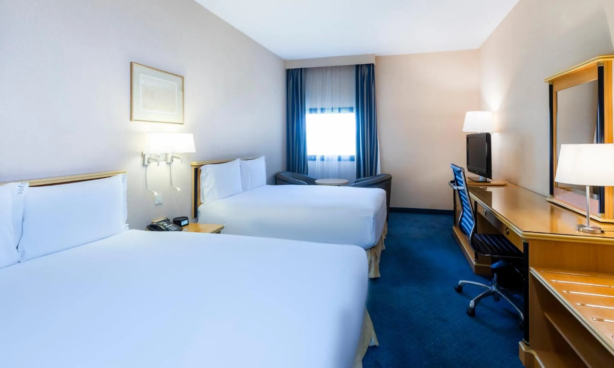 Photo of the whole room, Bed in Holiday Inn Yanbu by IHG