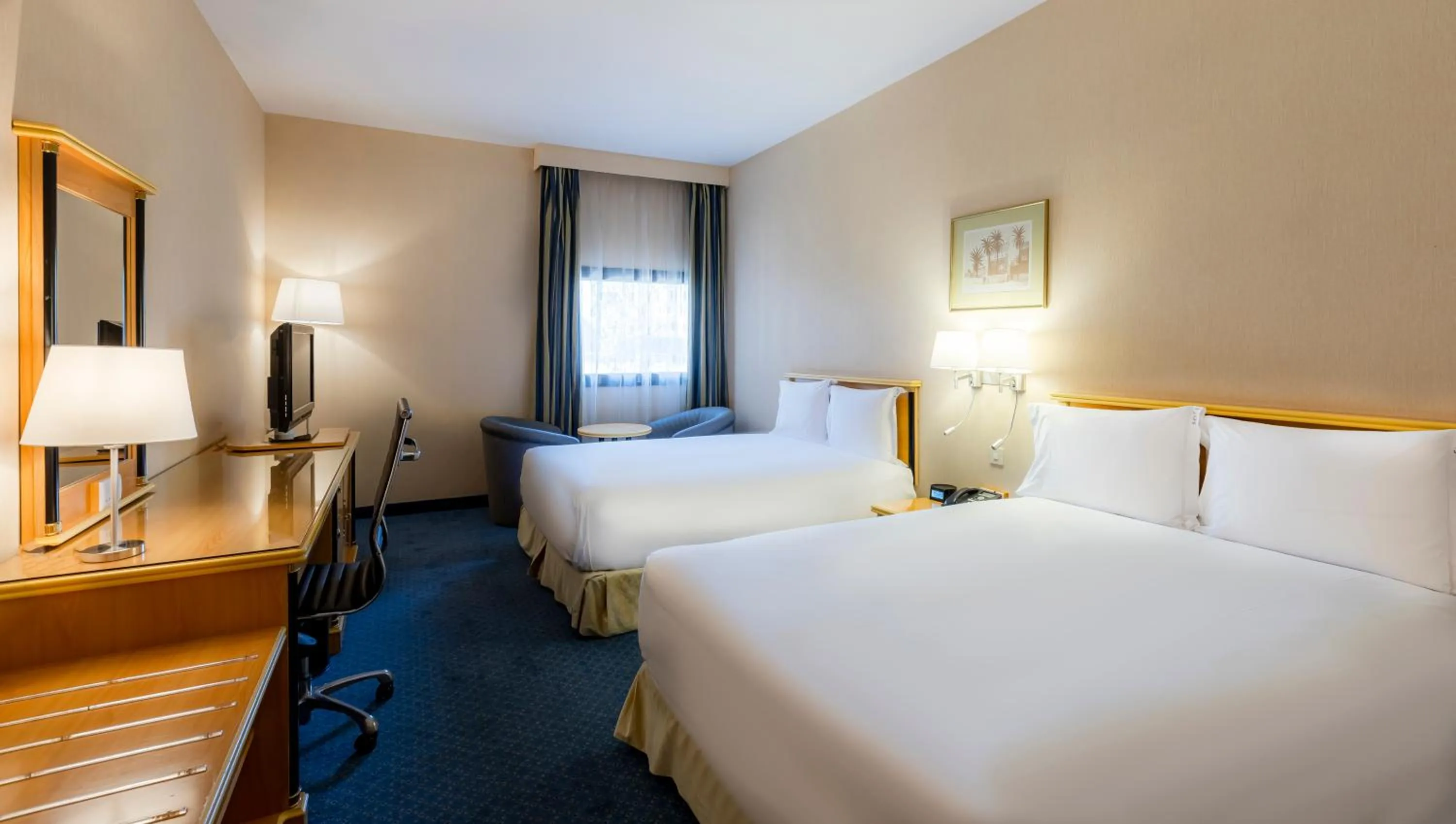 Property building, Bed in Holiday Inn Yanbu by IHG