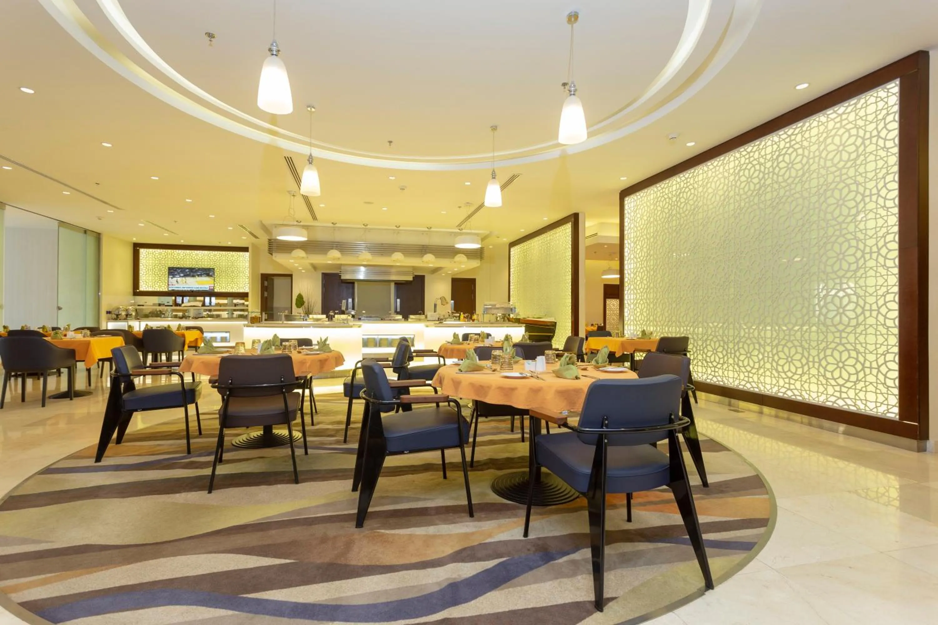 Restaurant/places to eat in Holiday Inn Yanbu by IHG