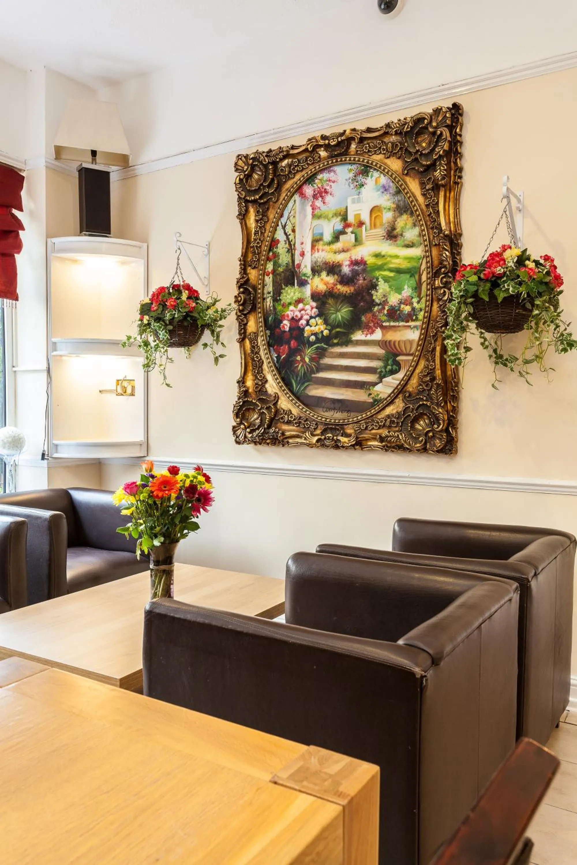 Seating area in Roseview Alexandra Palace Hotel