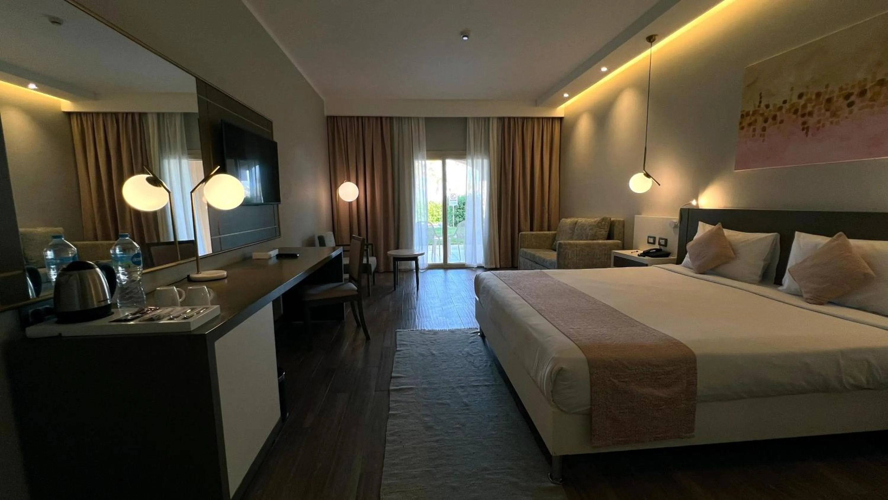 Photo of the whole room, Bed in Sataya Resort Marsa Alam