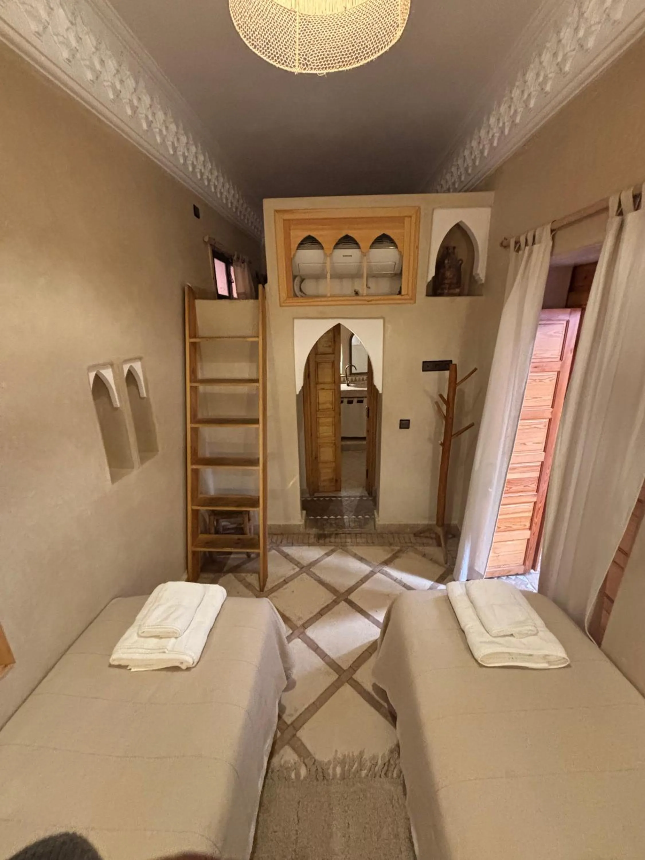 Property building, Bed in Riad Minami