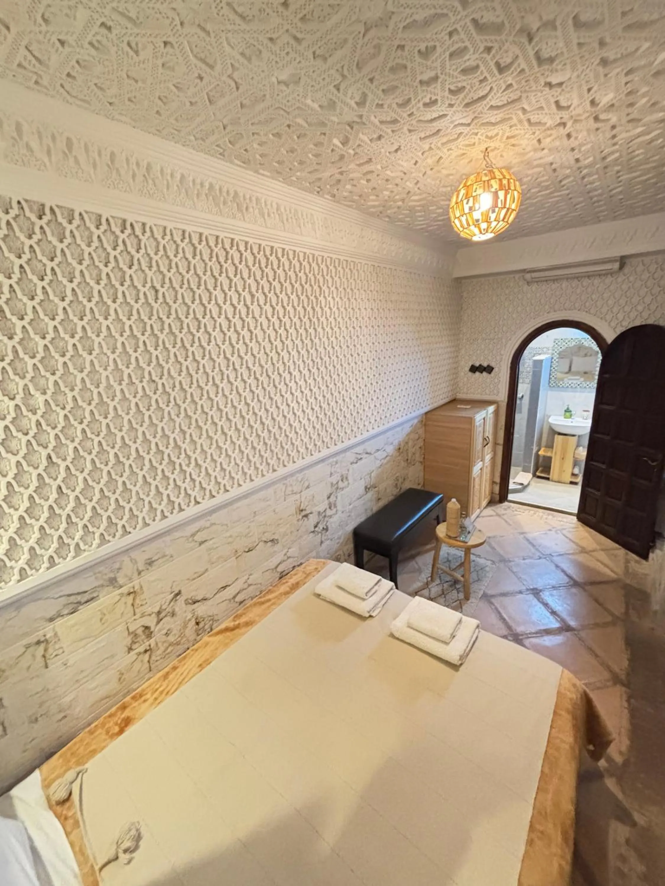 Property building, Bed in Riad Minami