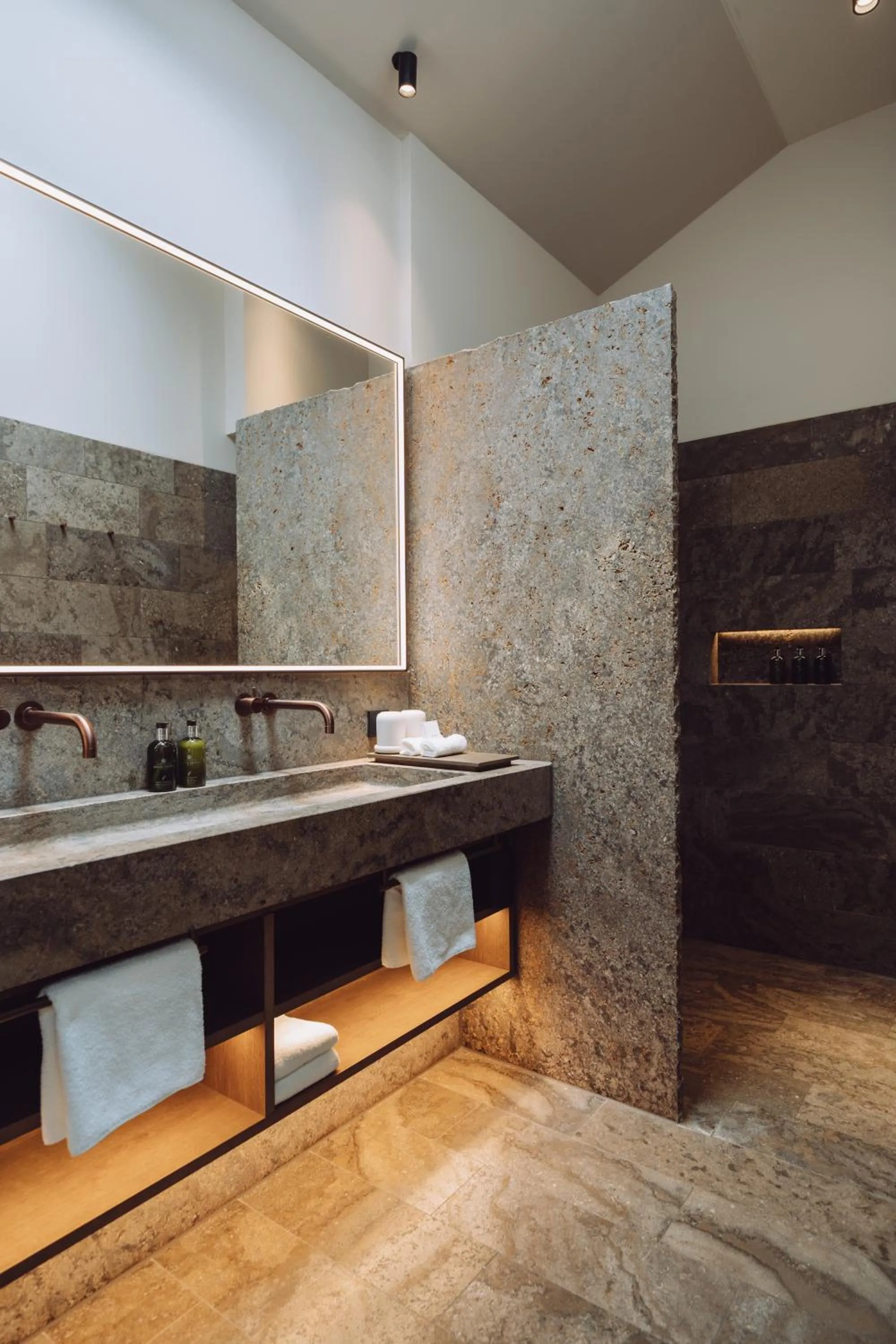 Bathroom in Parkhotel Egerner Höfe