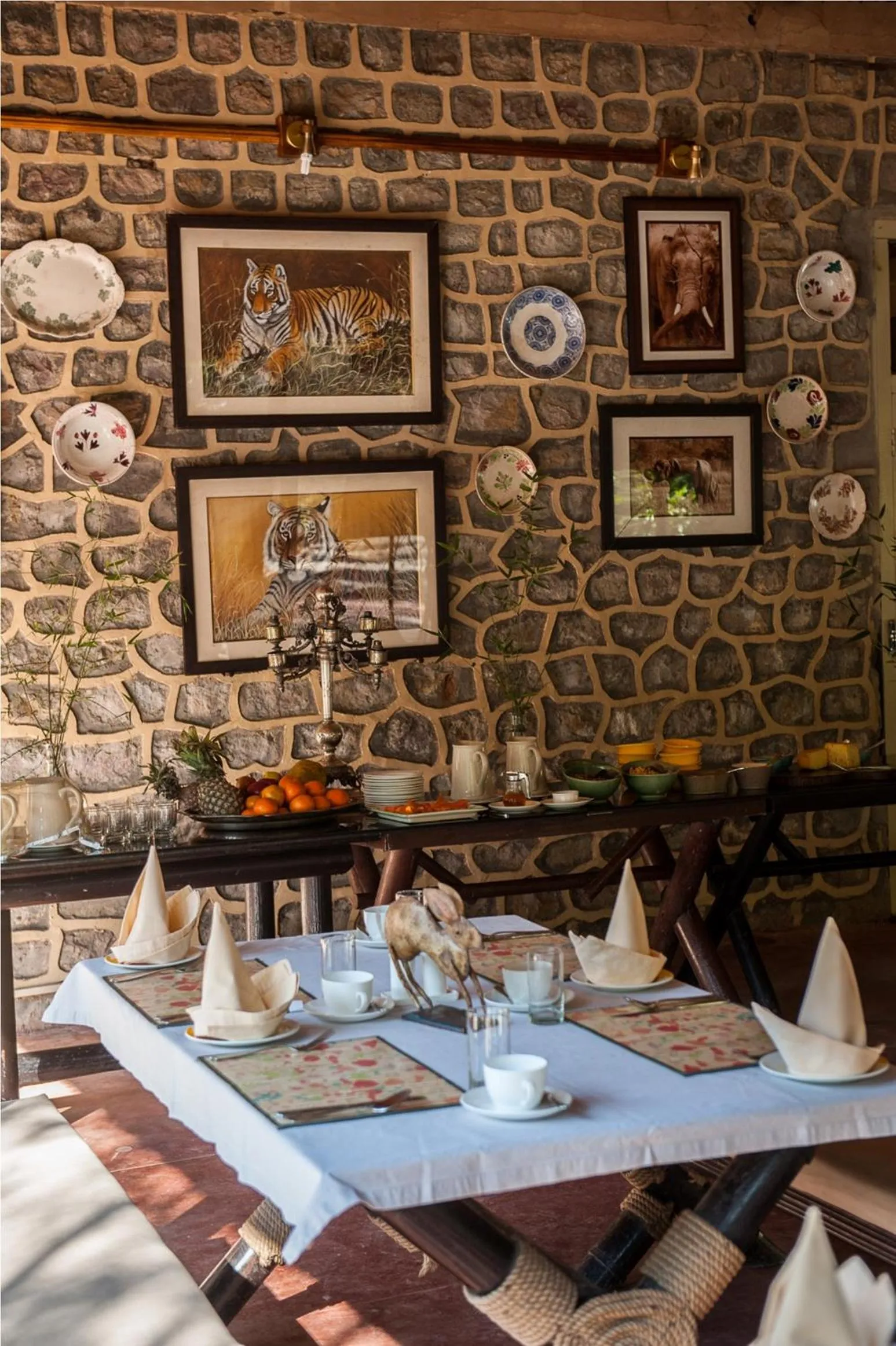 Restaurant/places to eat in Jim's Jungle Retreat